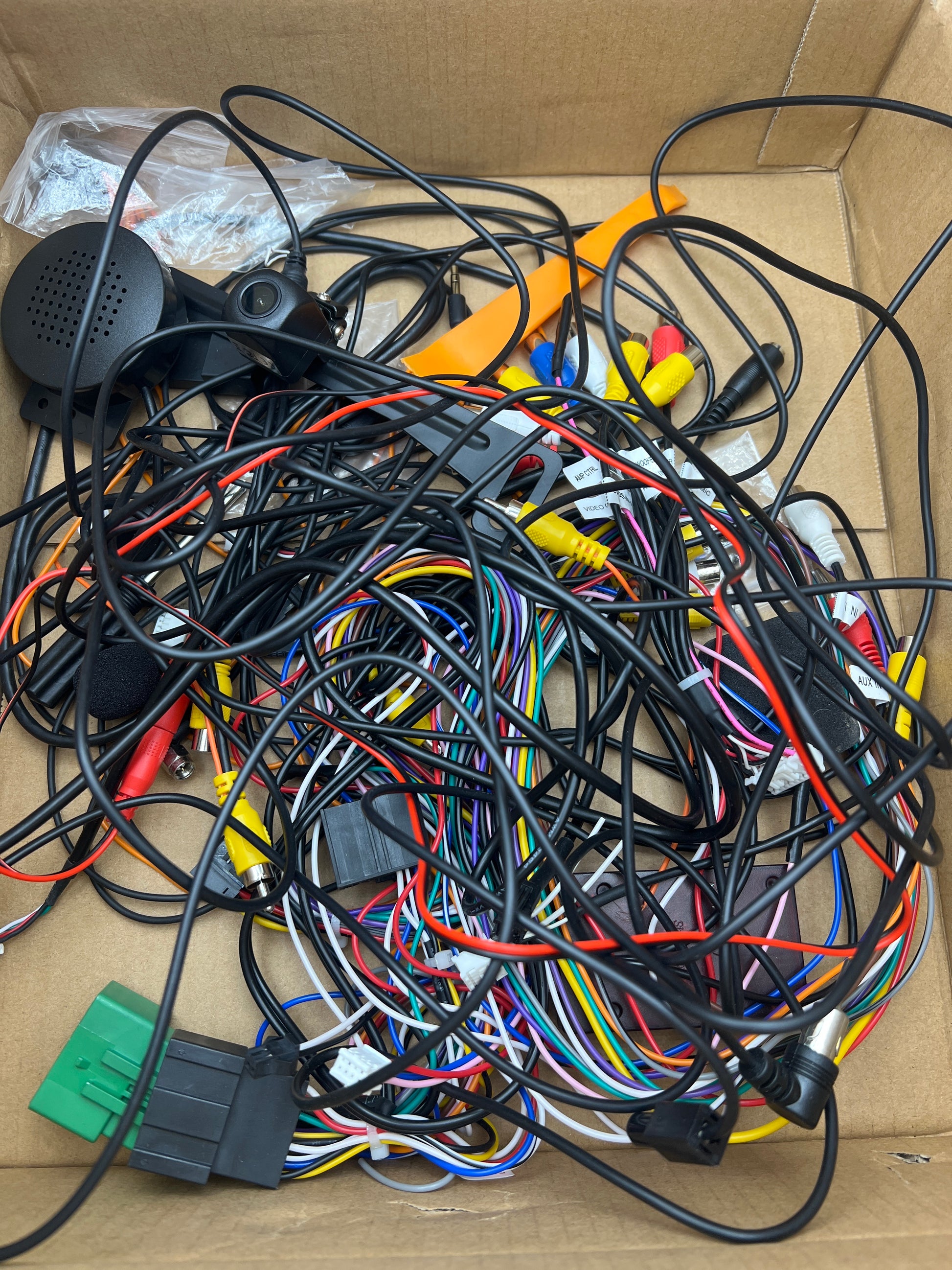 Android 13 Car Stereo for Chevrolet Silverado GMC Sierra 2014-2018