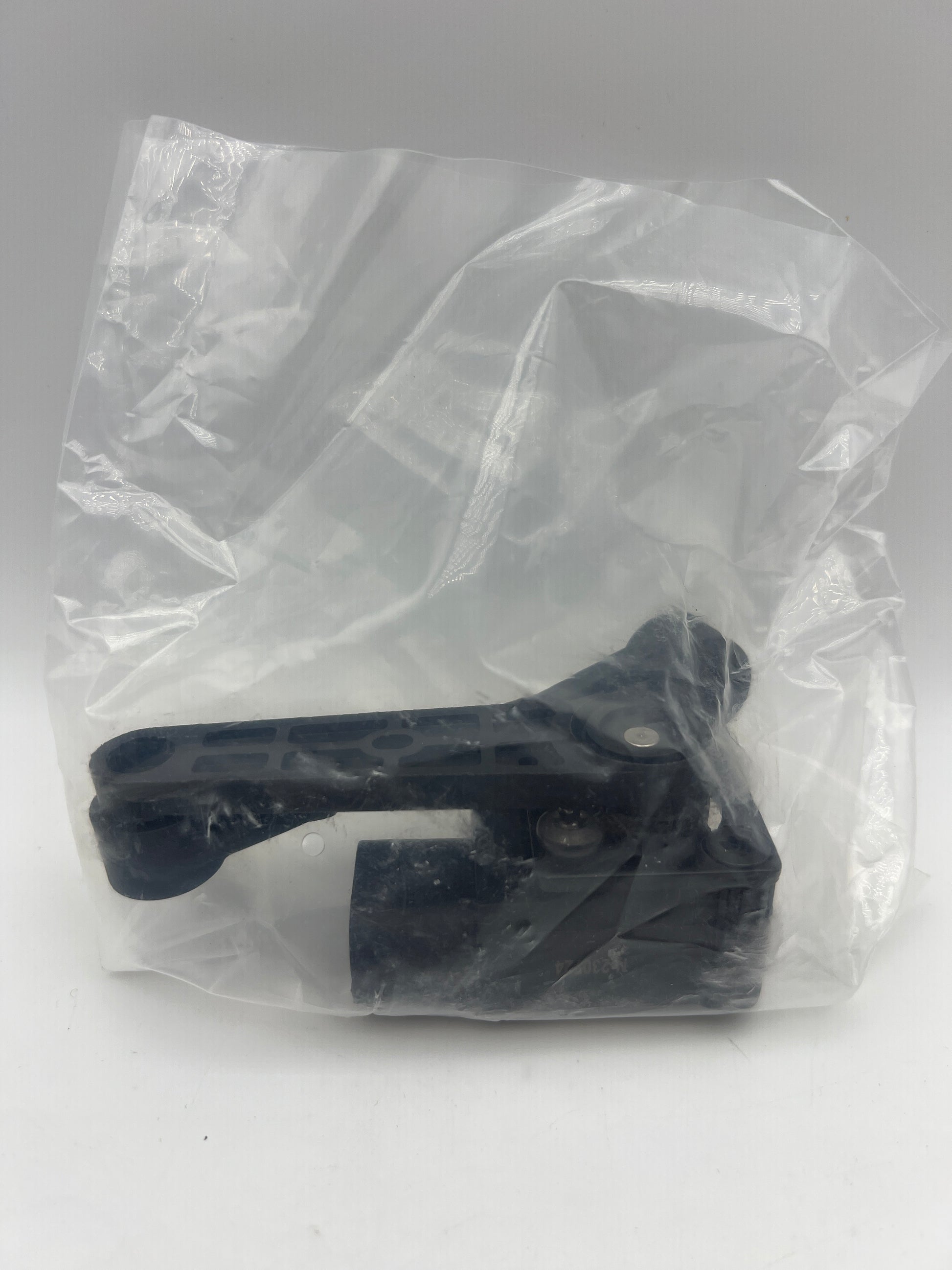 TRQ Front Ride Leveling Height Sensor for 2005-2009 Land Rover LR3