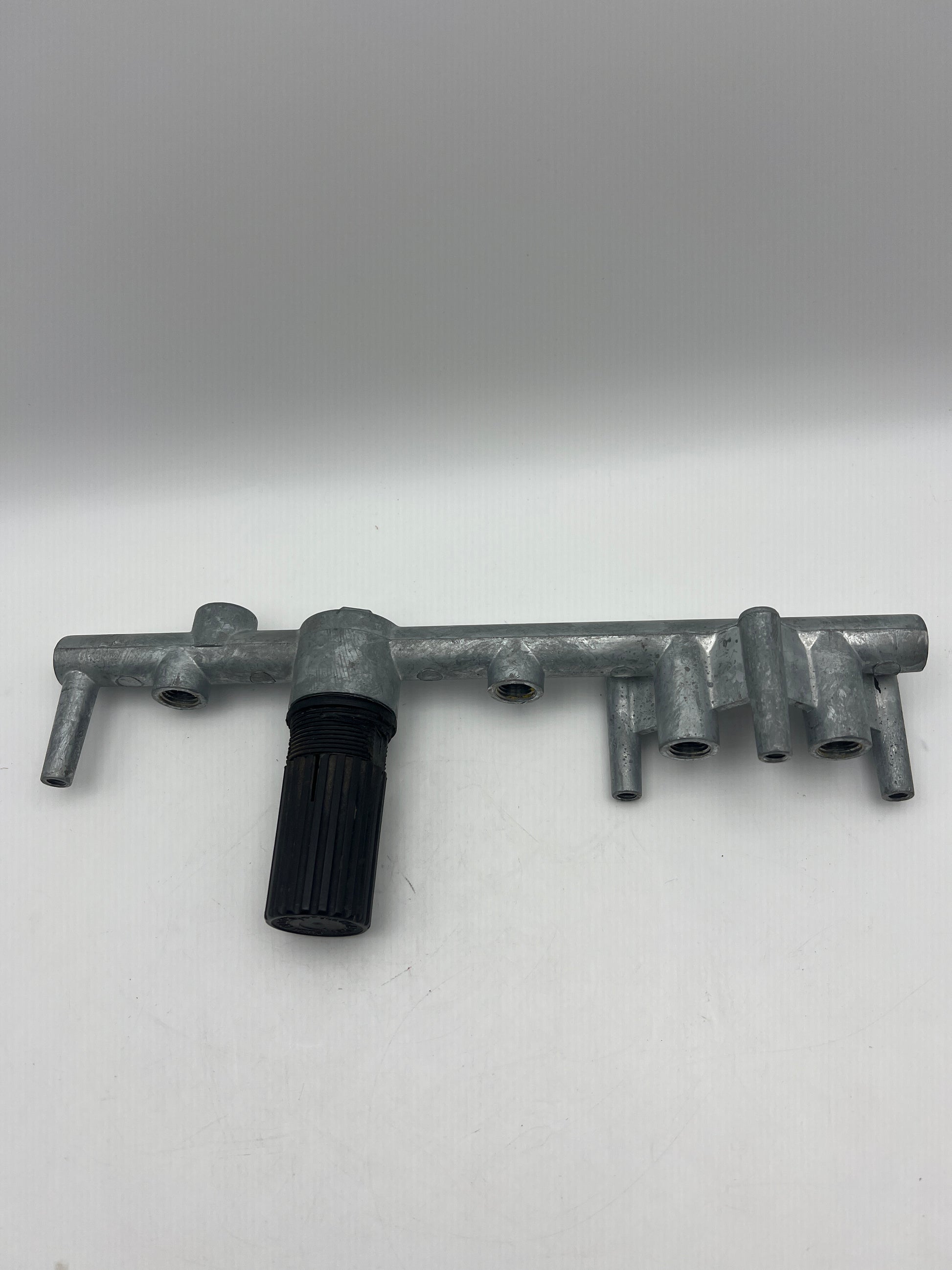 WILDFLOWER Tools 5140228-52 Manifold for DeWalt Compressors