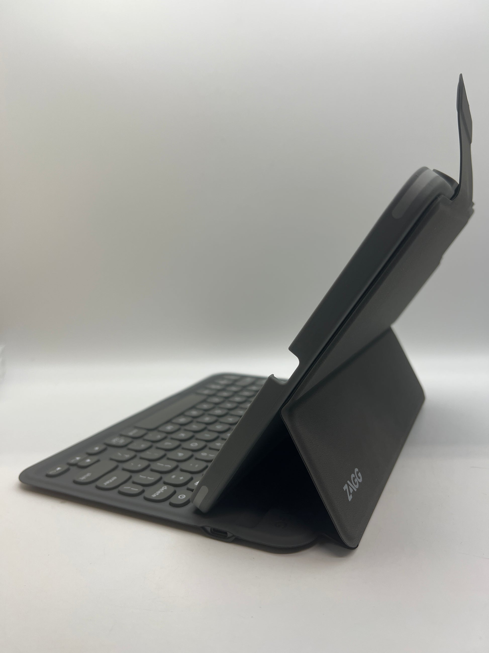 ZAGG Pro Keys Detachable Case and Wireless Keyboard for iPad Air 11