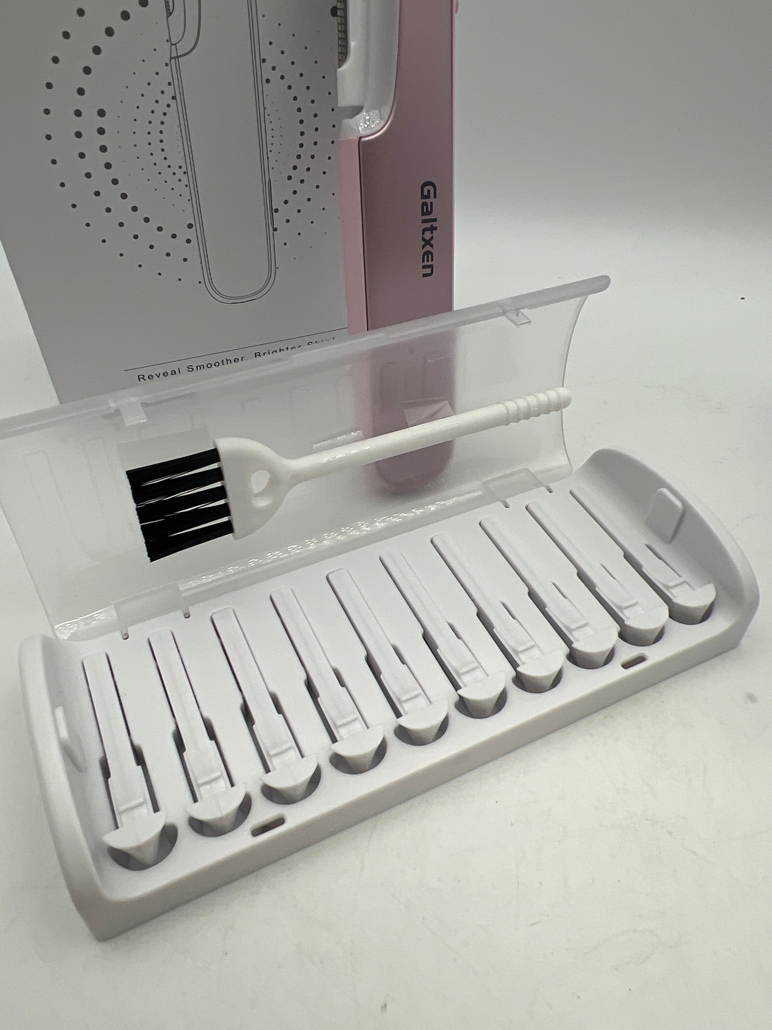 Dermaplaning Tool for Women Pink