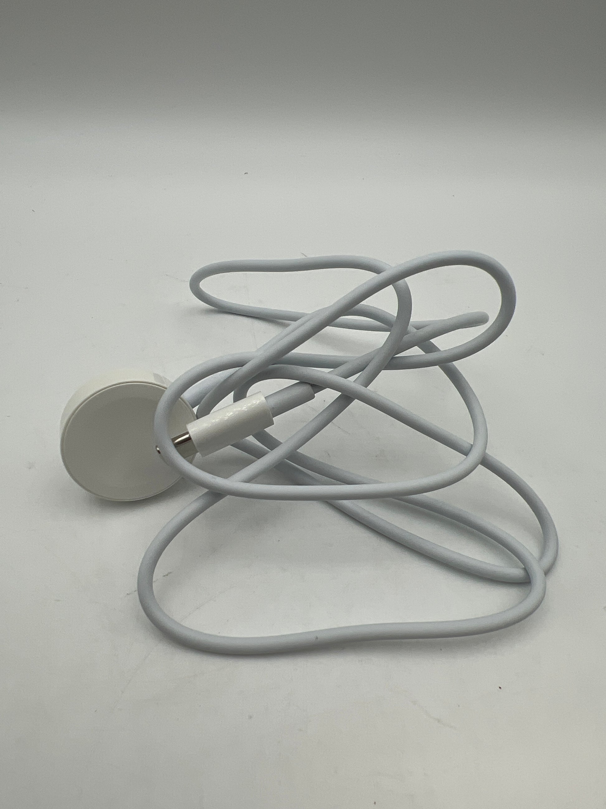 Apple Watch Series 8 GPS 41MM Starlight Aluminum Case with Starlight Sport Band M/L Renewed Premium