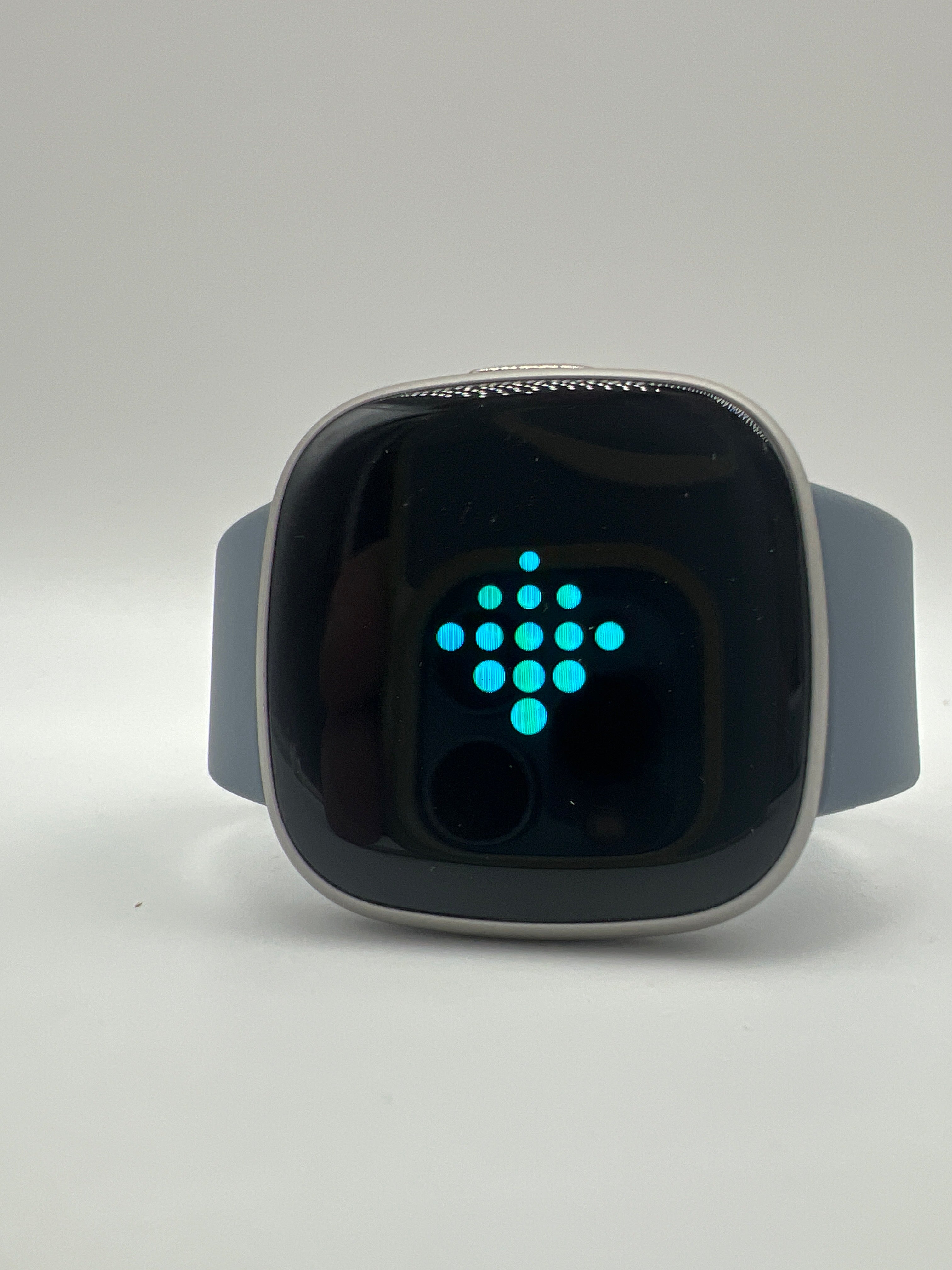 Fitbit Versa 4 Fitness Smartwatch