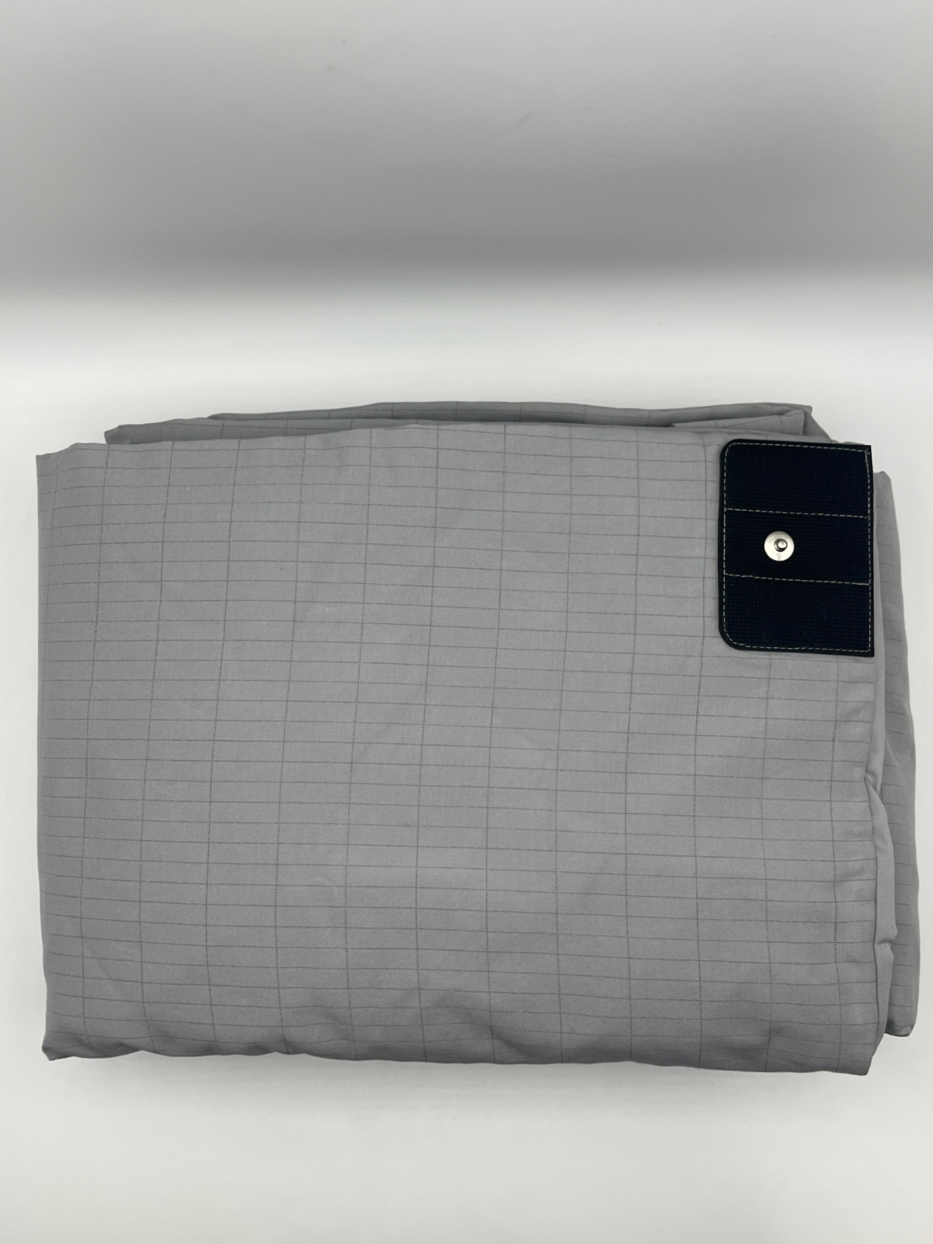 Grey Grounding Bed Sheet