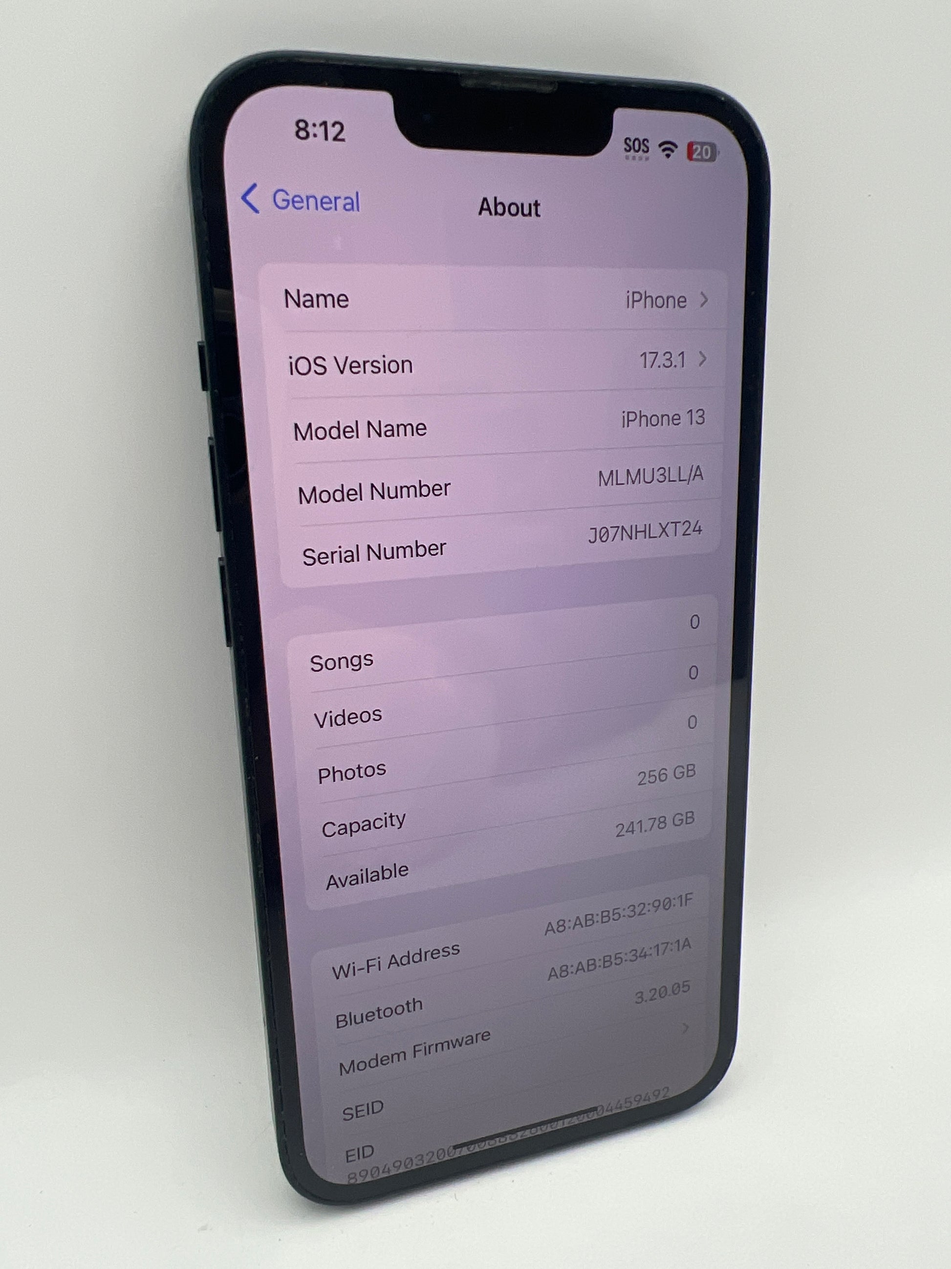 Apple iPhone 13 256GB Midnight side view