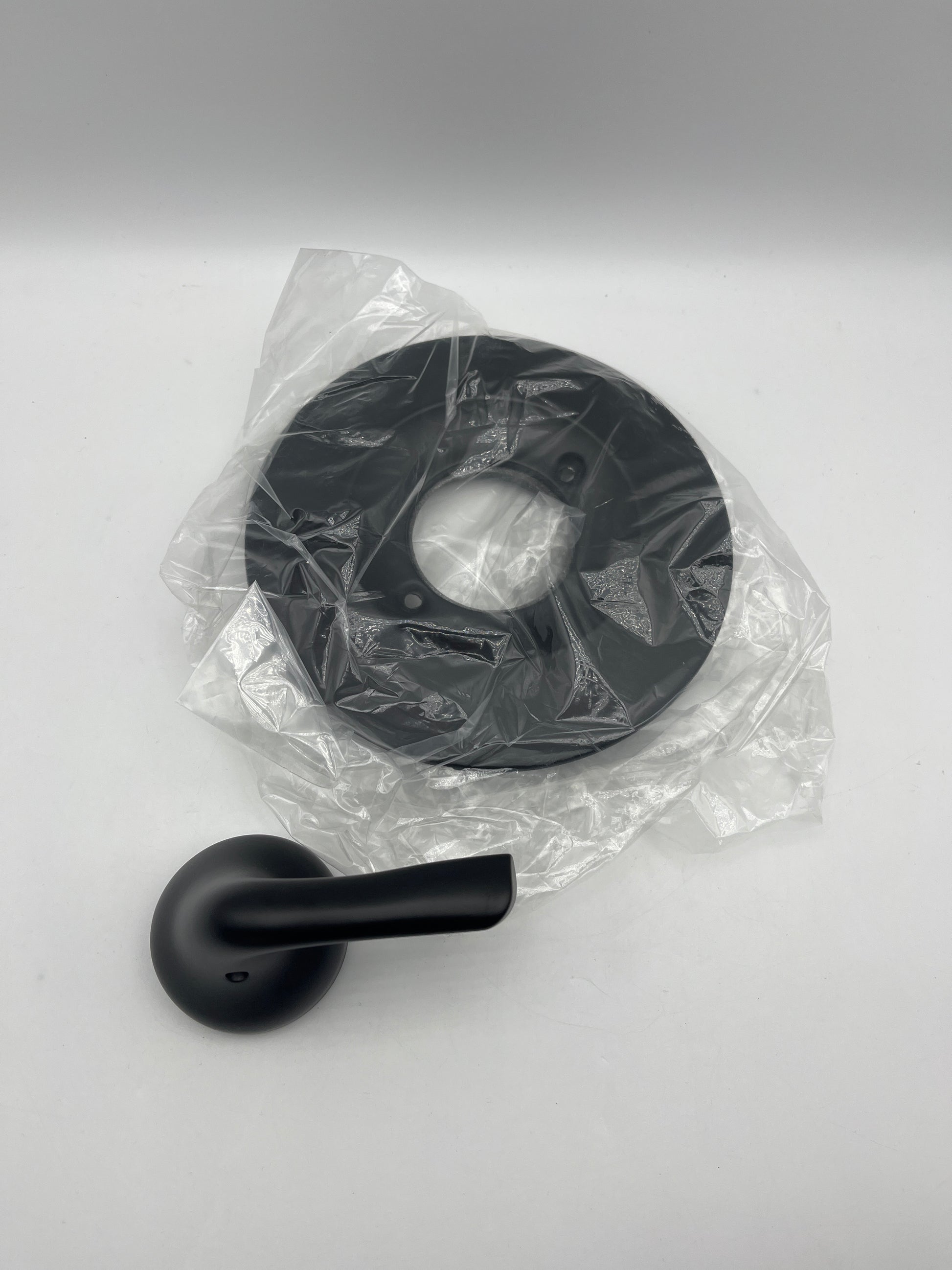 Delta Faucet Arvo 14 Series Single-Handle Tub and Shower Trim Kit