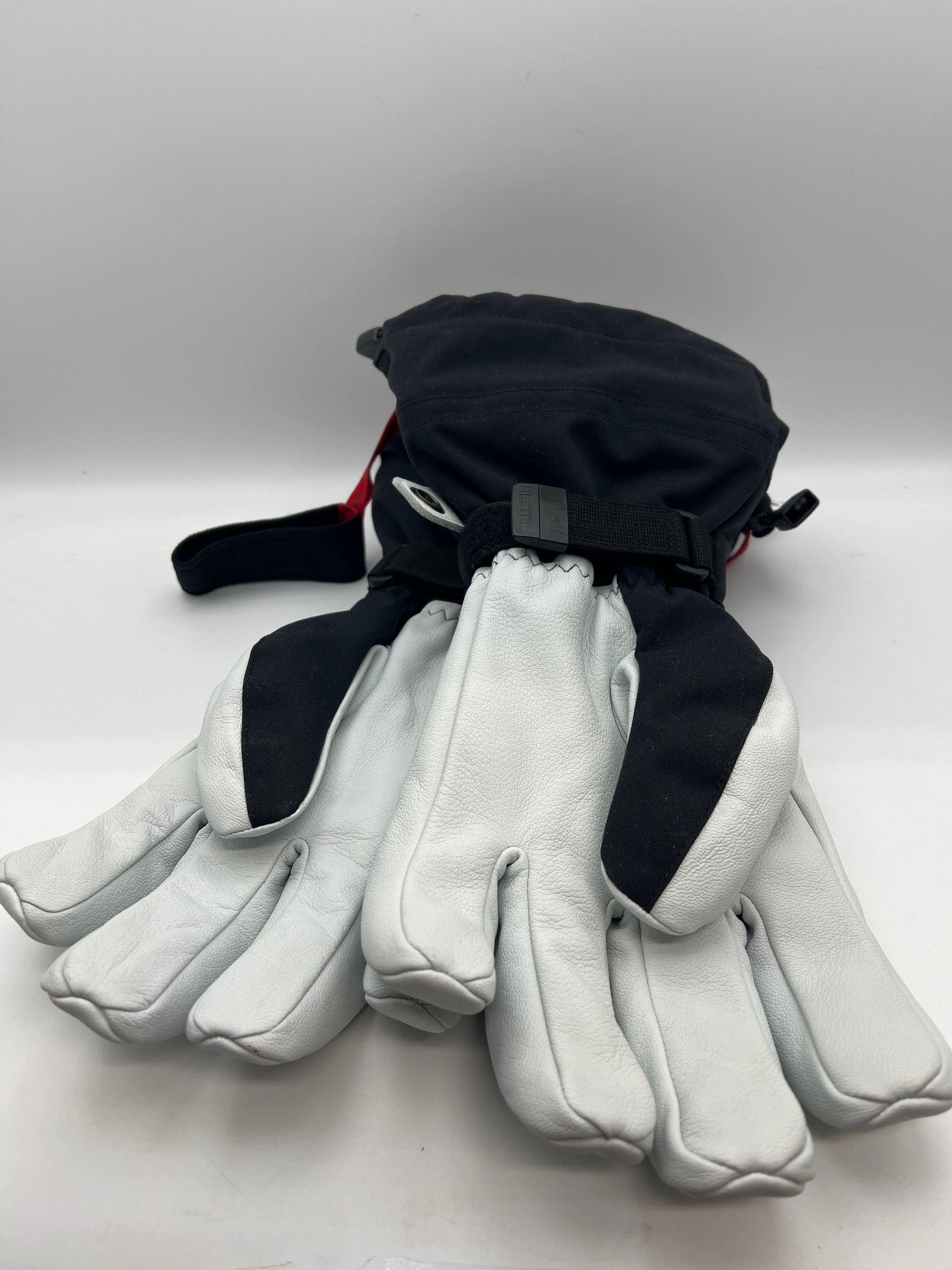 Black Ski Glove