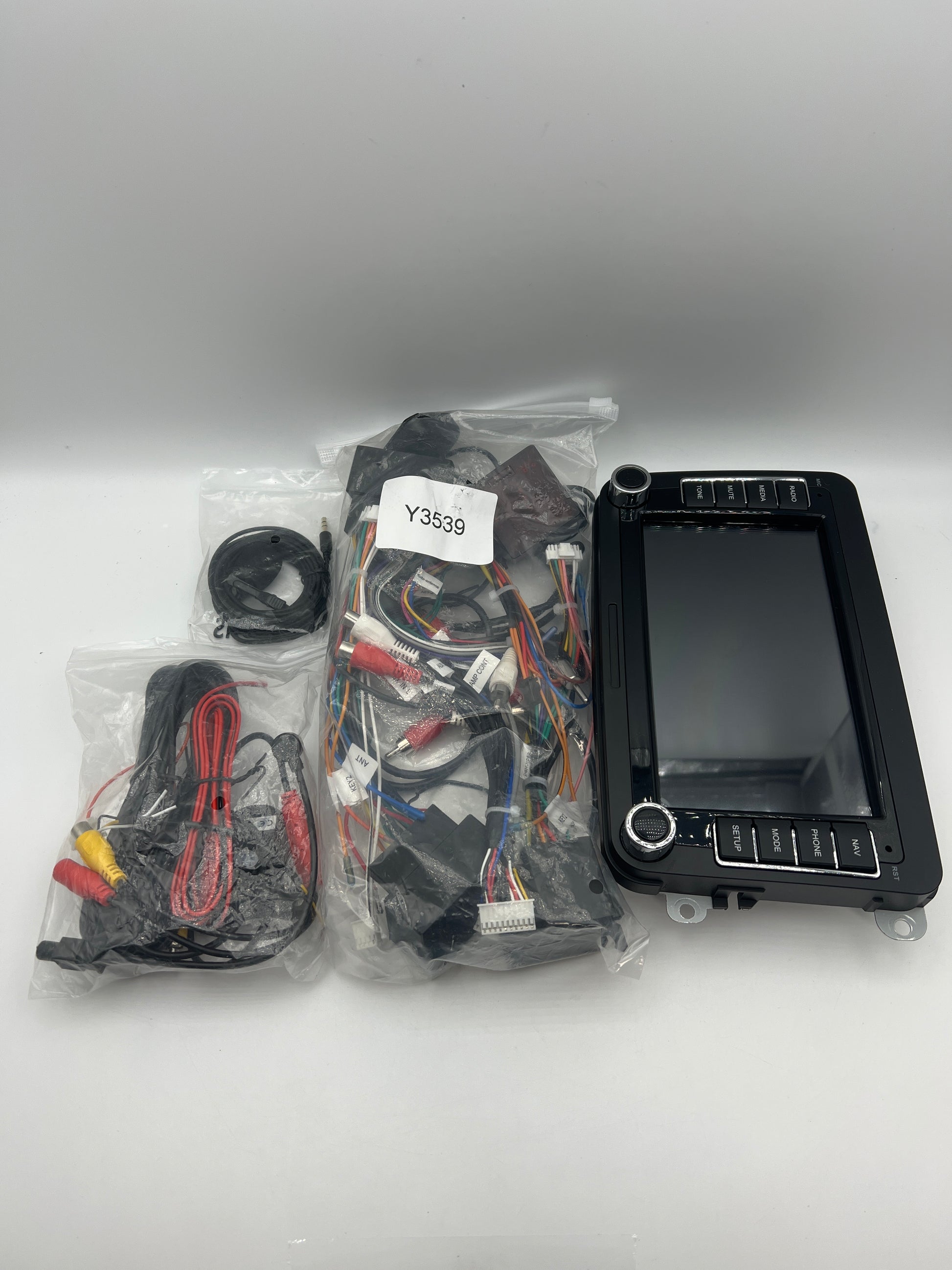 4G+64G] Android Car Radio for VW Jetta Passat Golf Beetle Polo Caddy Tiguan Touran for SEAT Altea for Skoda with Wireless CarPlay Android Auto