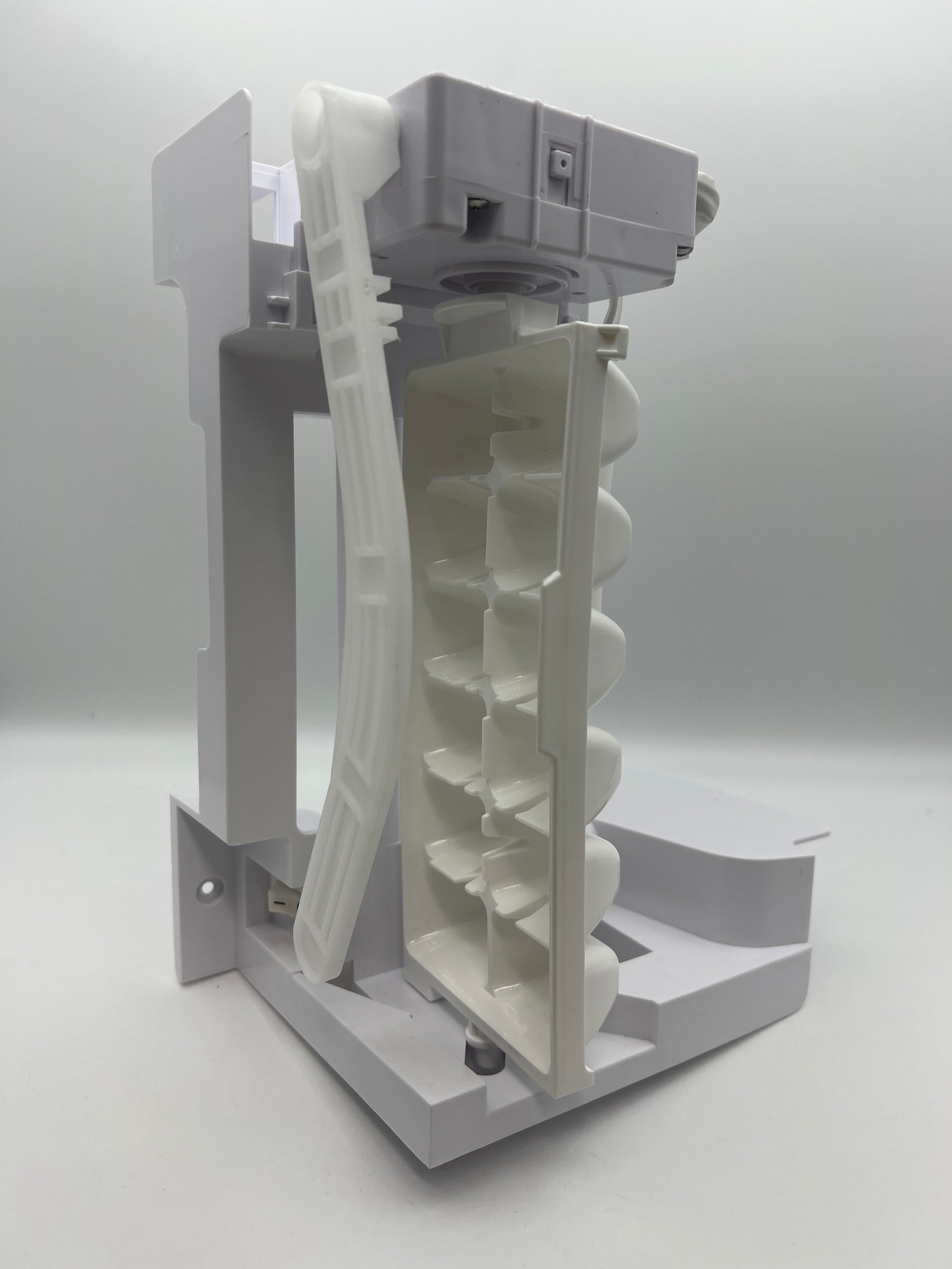 5989JA1005G Ice Maker Assembly