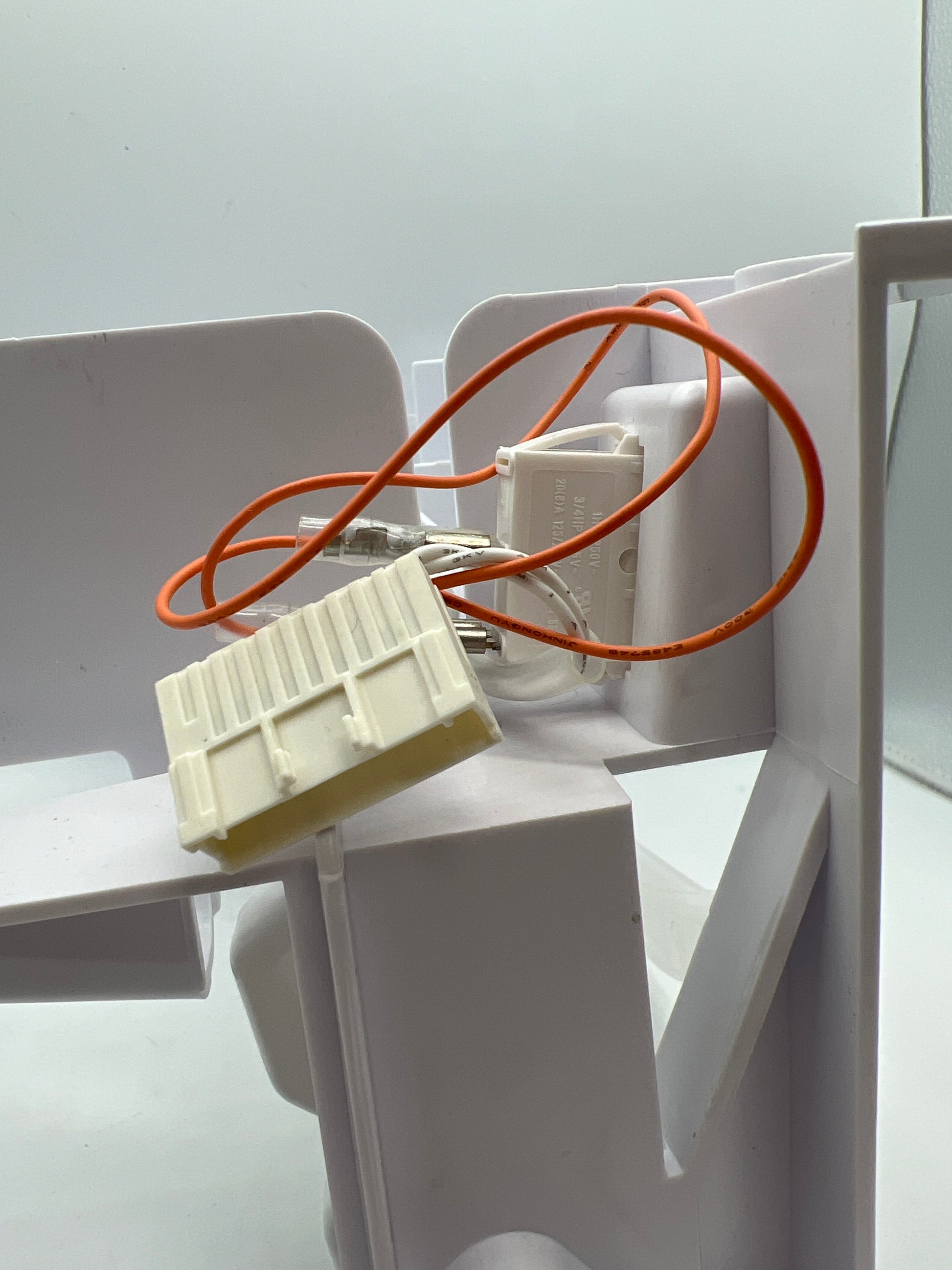 5989JA1005G Ice Maker Assembly