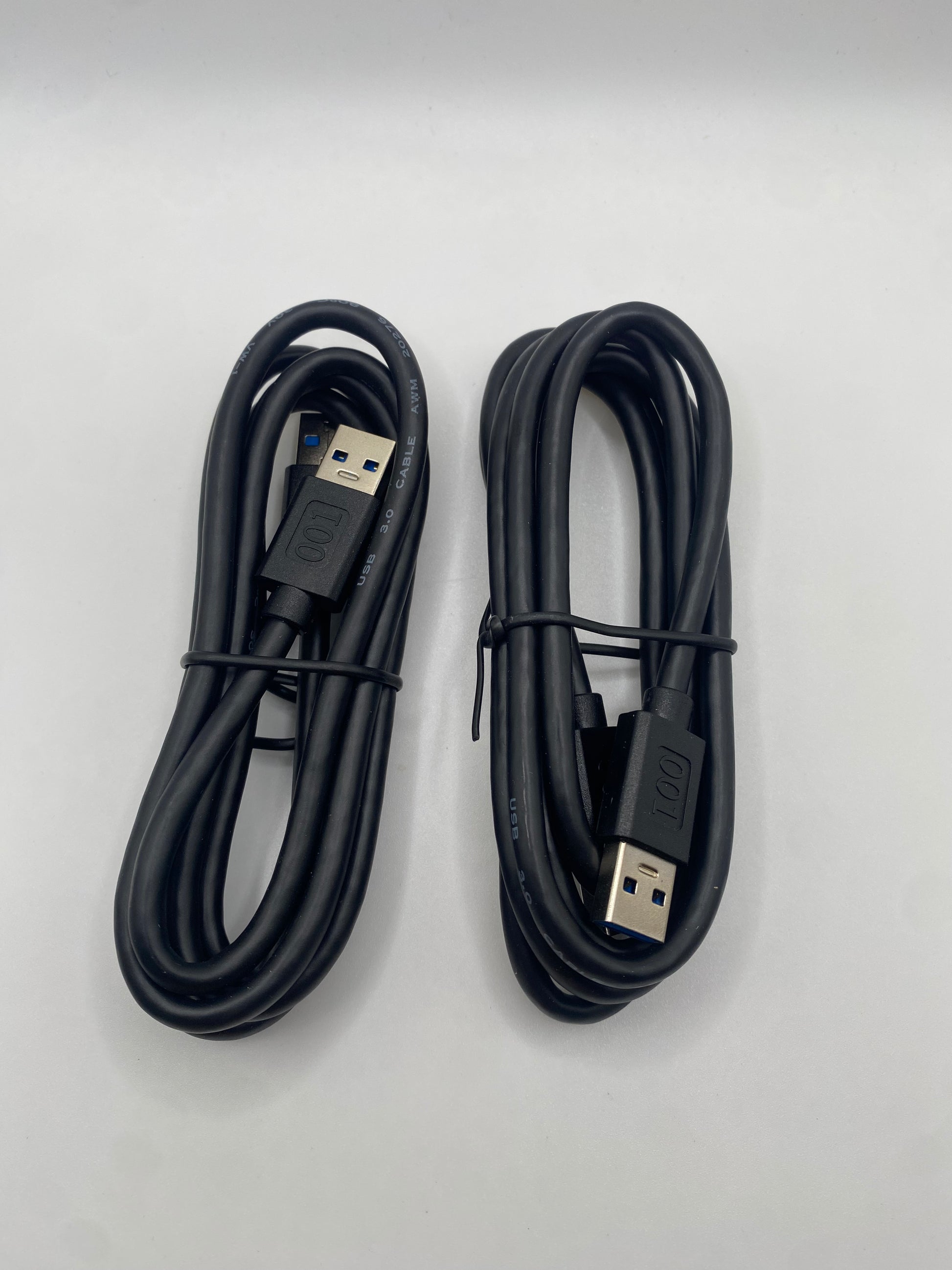 AOOCOO Dual Monitor KVM Switch