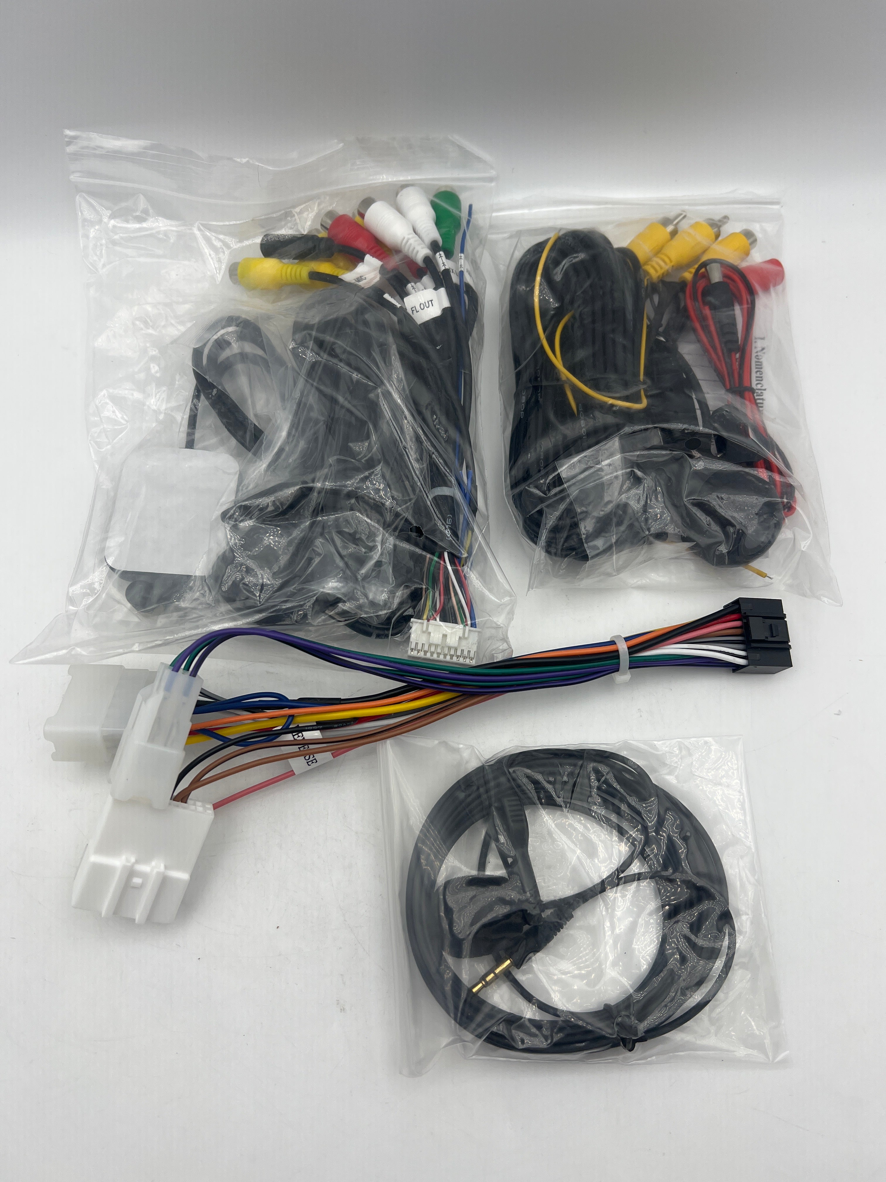 GPS WiFi Bluetooth FM/RDS Mirror Link SWC