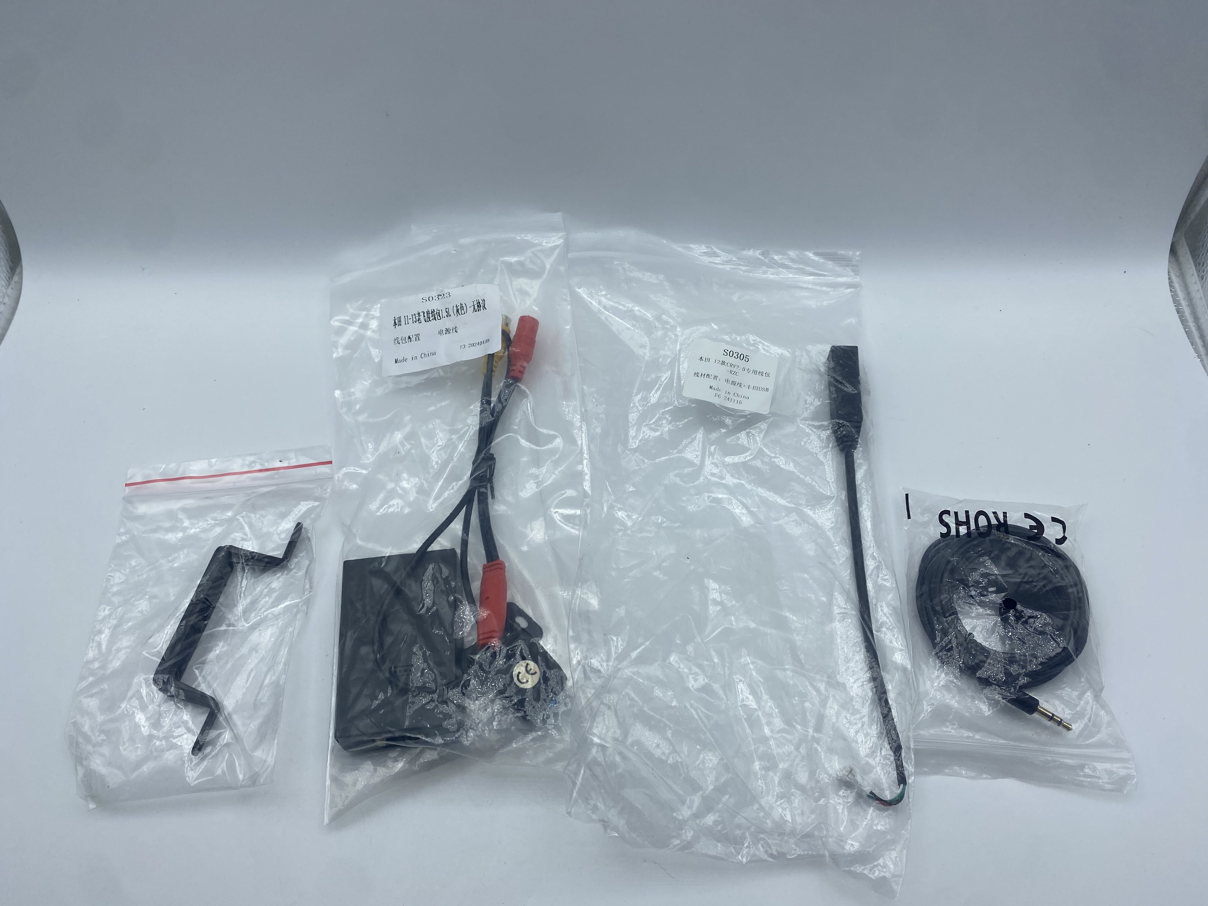 9'' HD Touch Screen with Wireless CarPlay & Android Auto