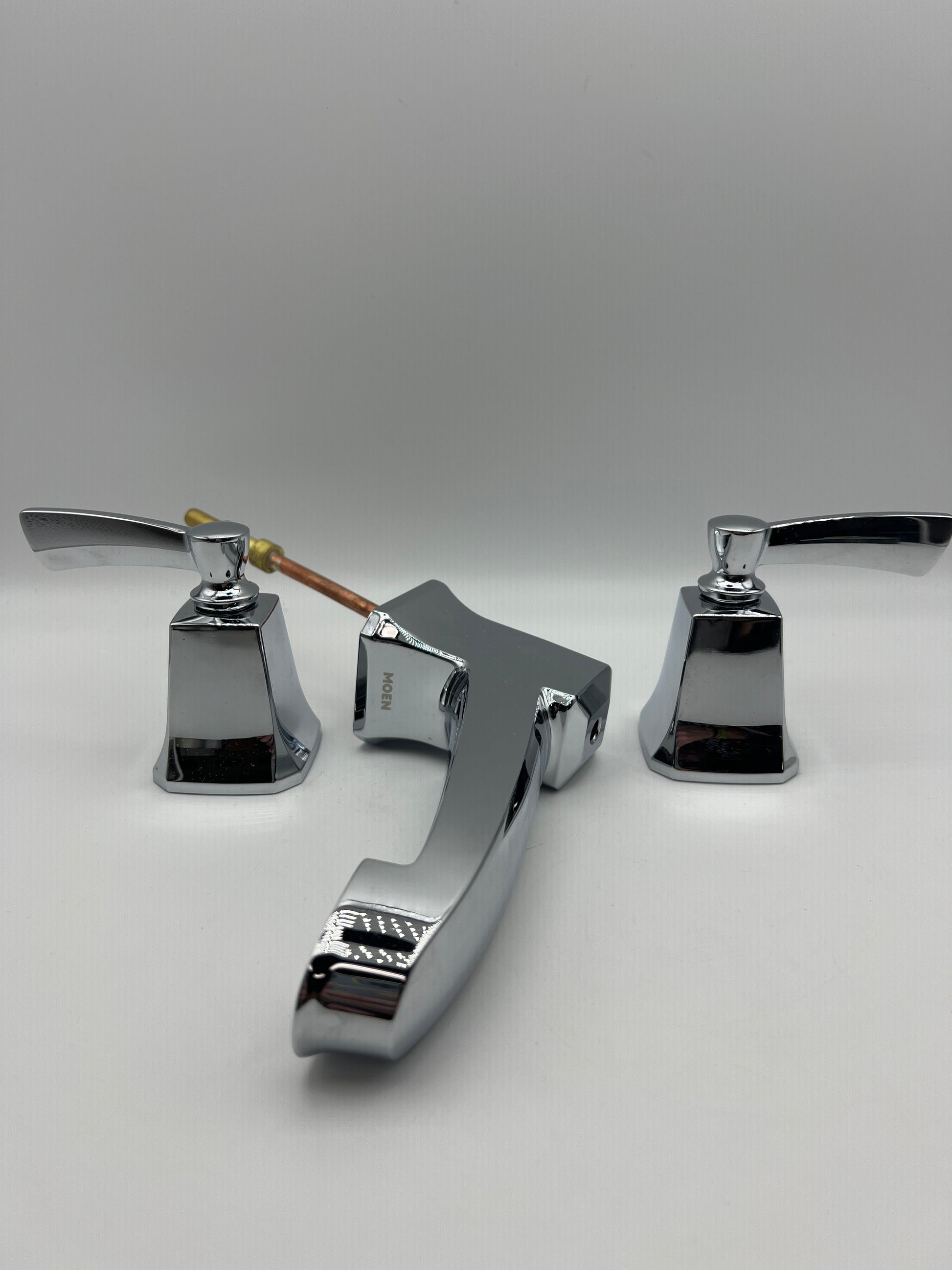 Moen Conway Chrome Two-Handle Widespread Bathroom Sink Faucet