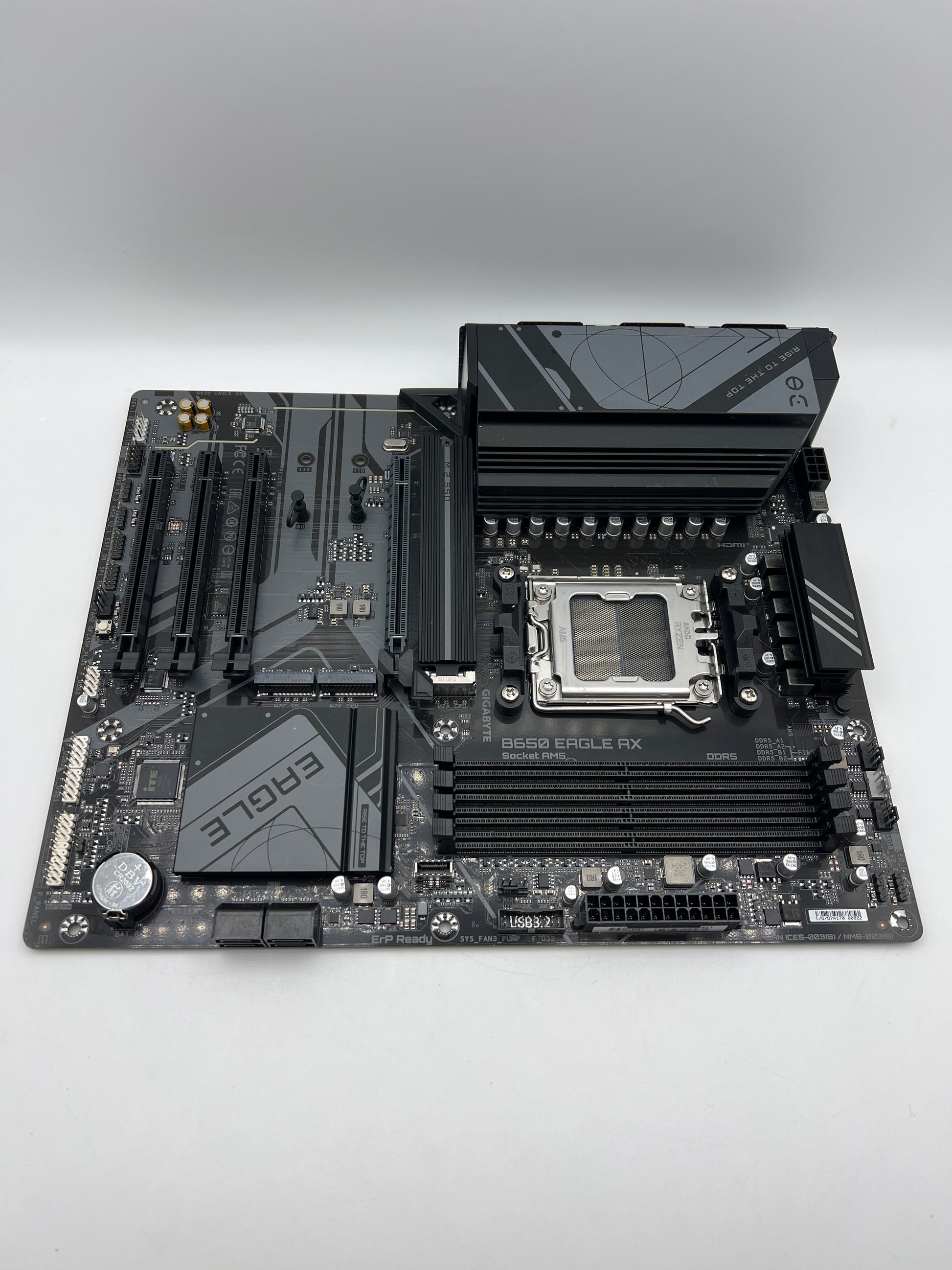 Gigabyte B650 EAGLE AX motherboard