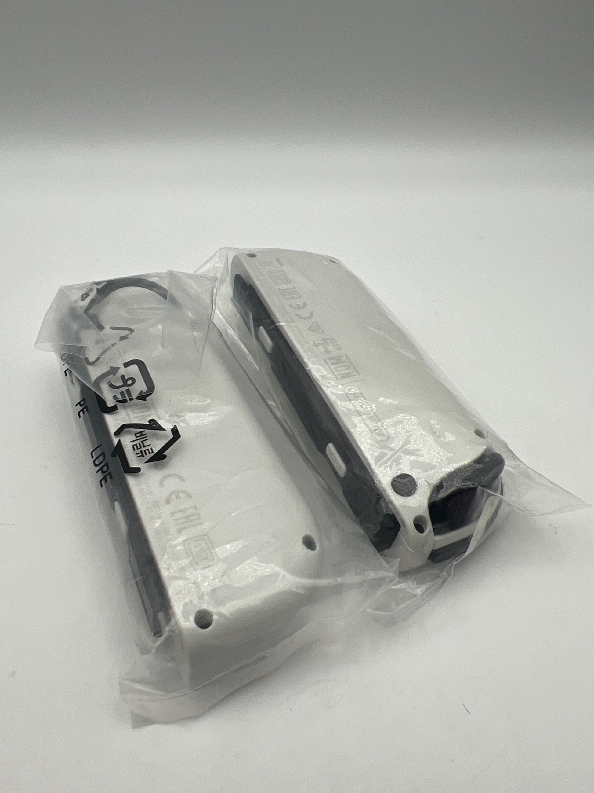 Nintendo Switch OLED White Joy-Cons