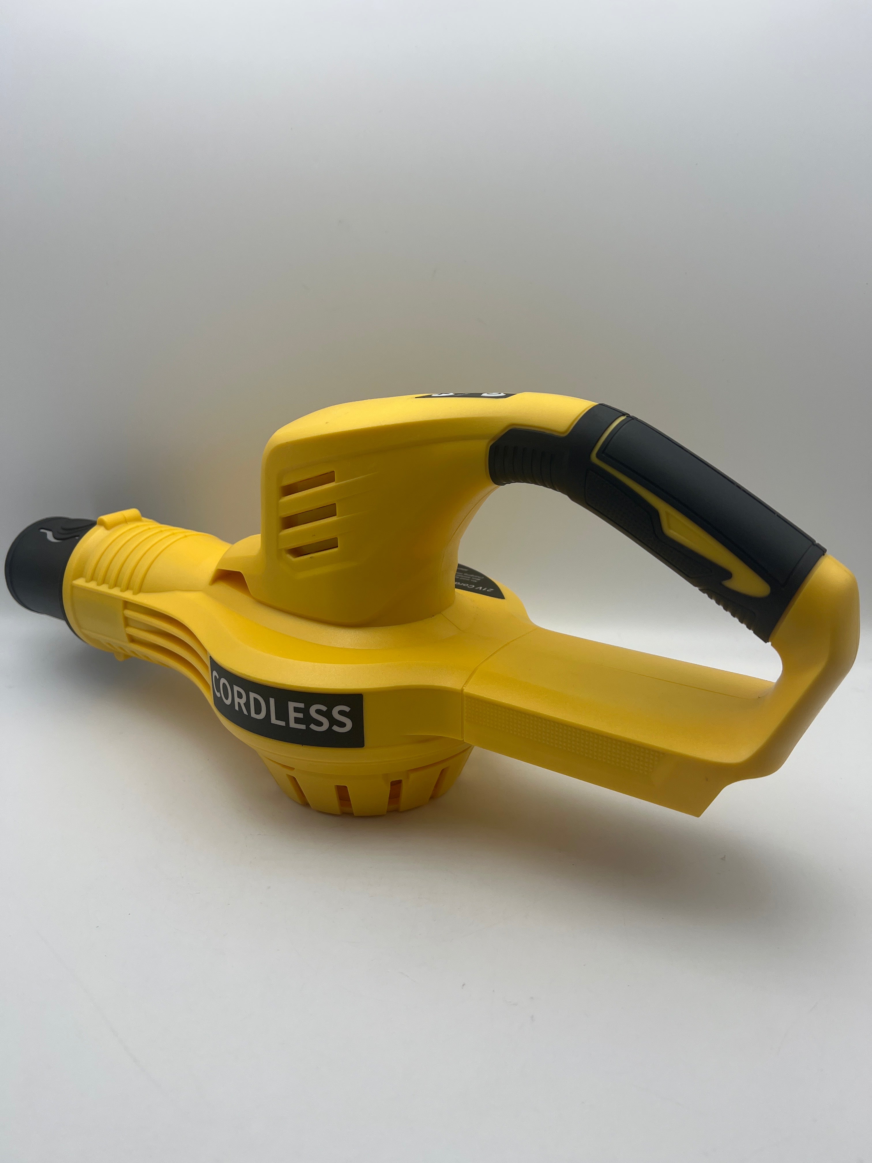 Battery-Powered Blower for Lawn Care