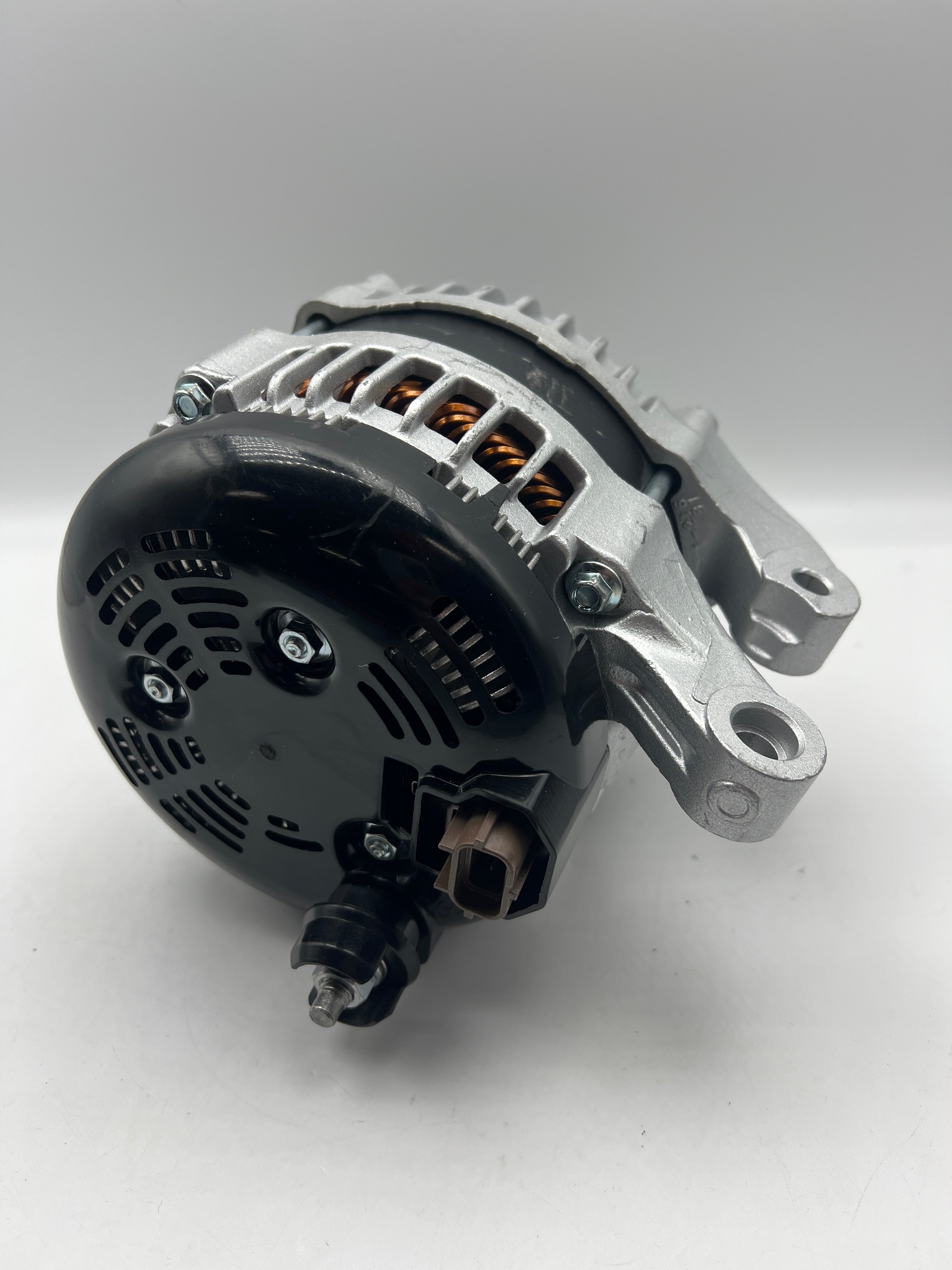 NewYall 12V 175A Alternator for Ford and Lincoln Vehicles
