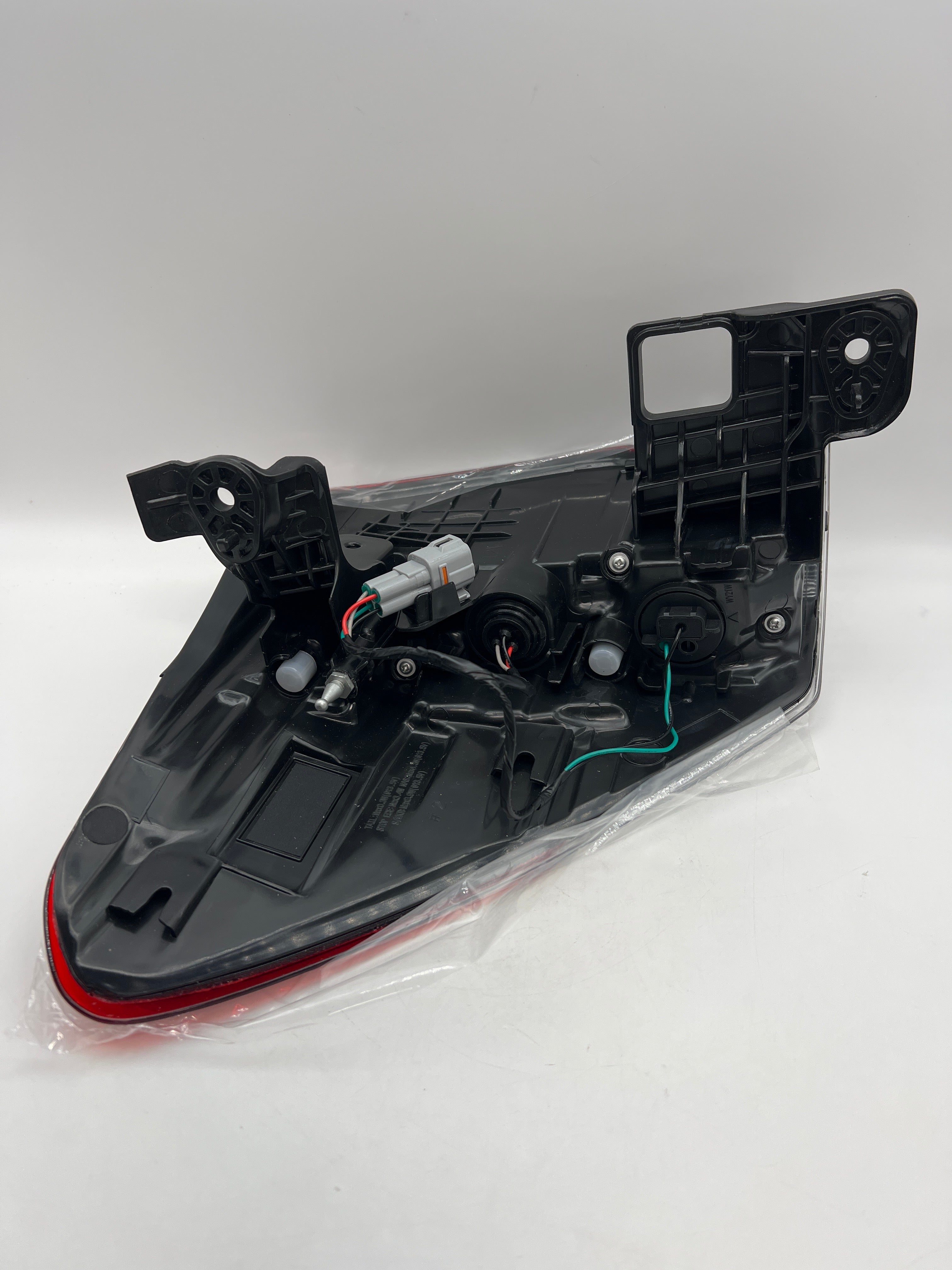 Aspaton Passenger Side Tail Light Assembly for Subaru Forester 2019-2021