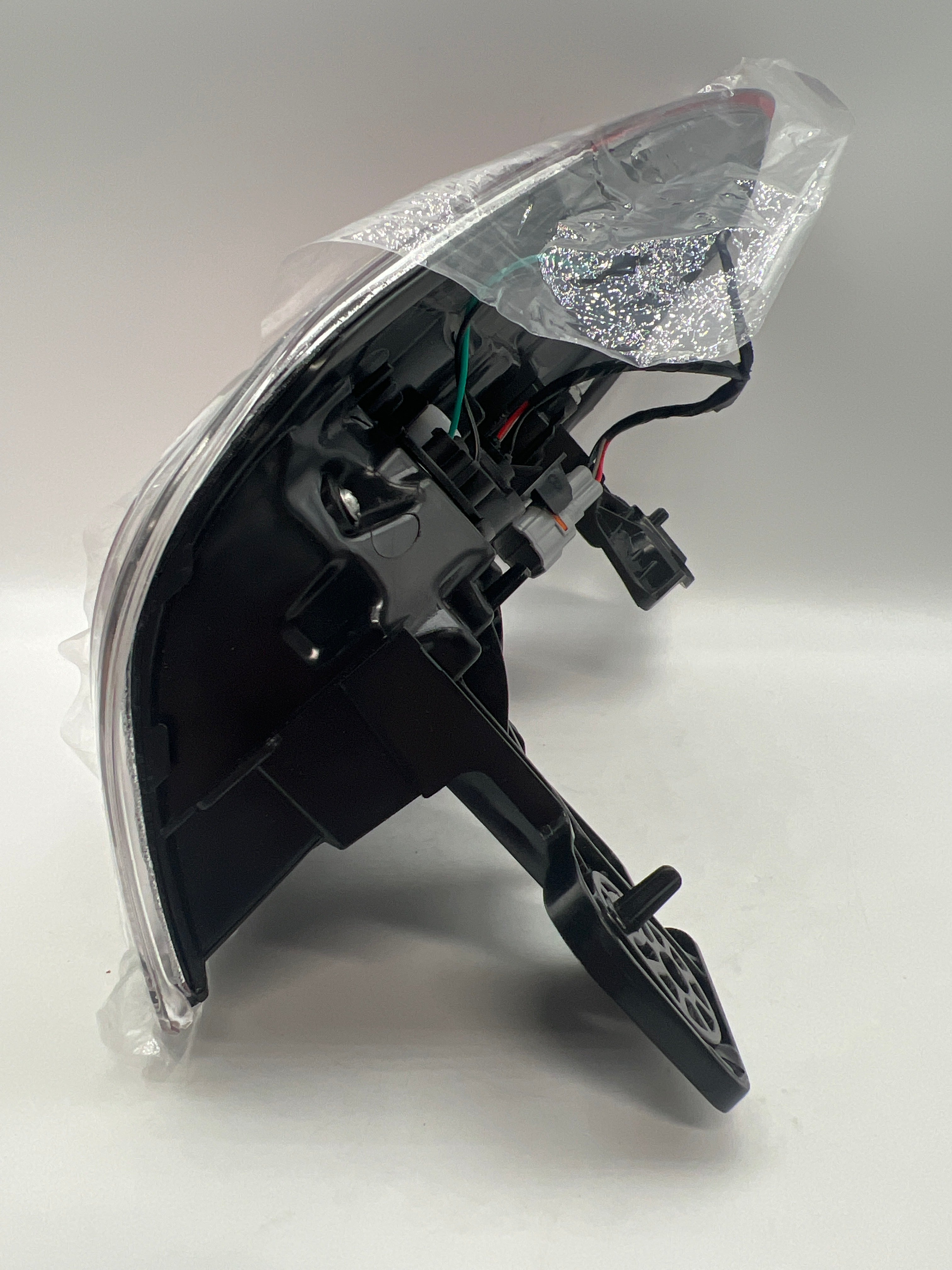 Aspaton Passenger Side Tail Light Assembly for Subaru Forester 2019-2021