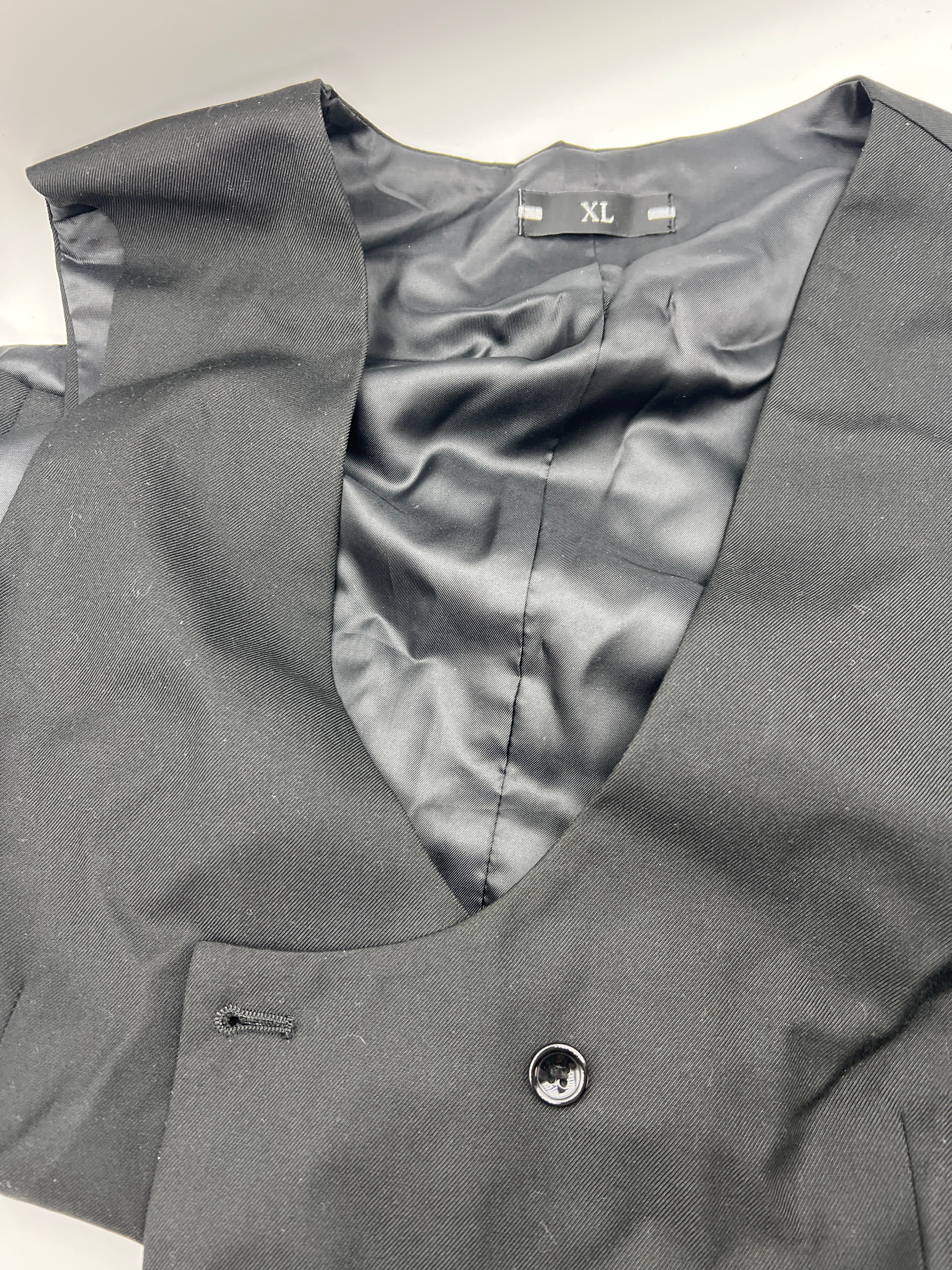 Men's Black Slim Fit 3-Piece Suit