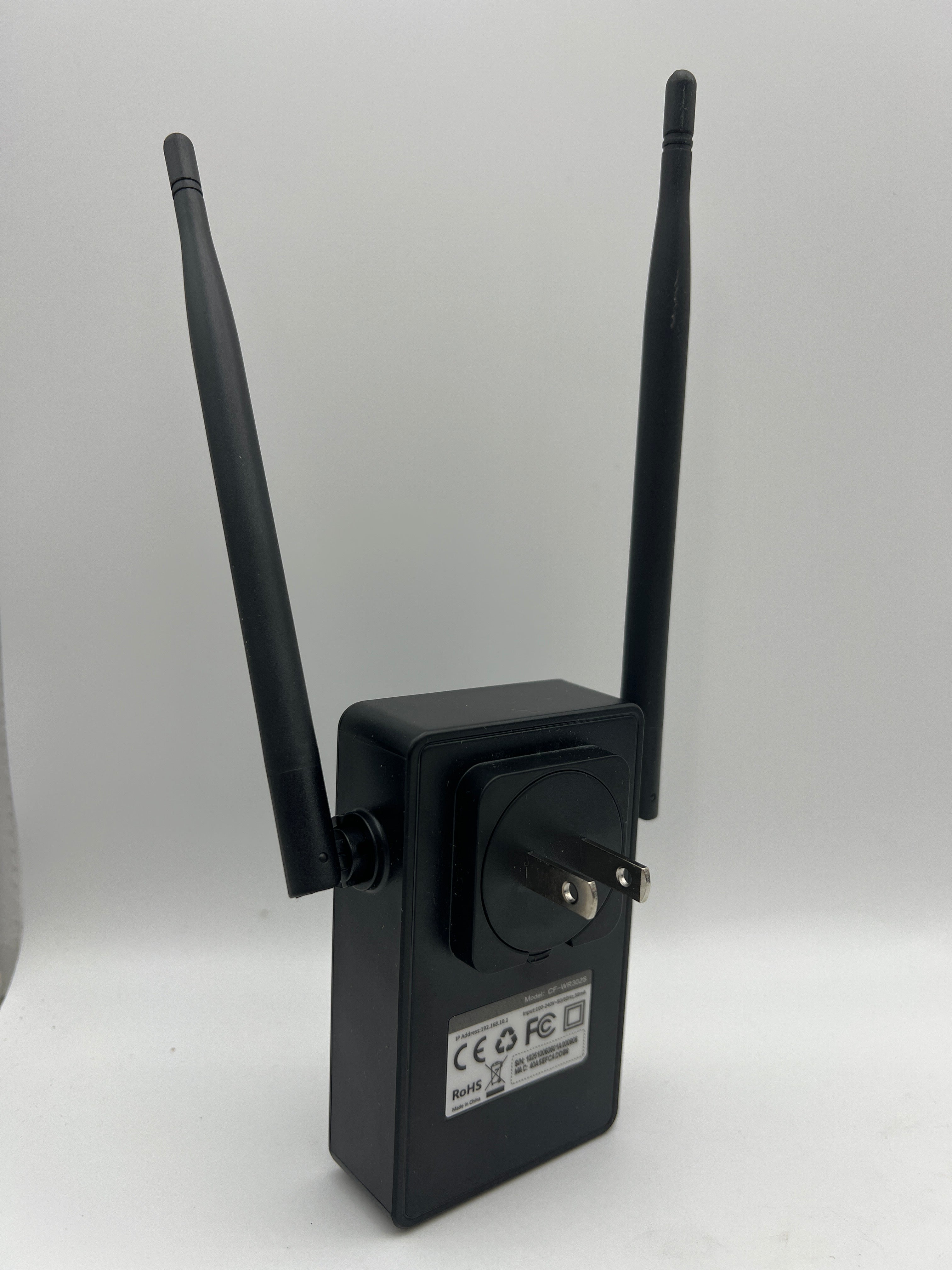 High-Speed Dual-Band WiFi Extender