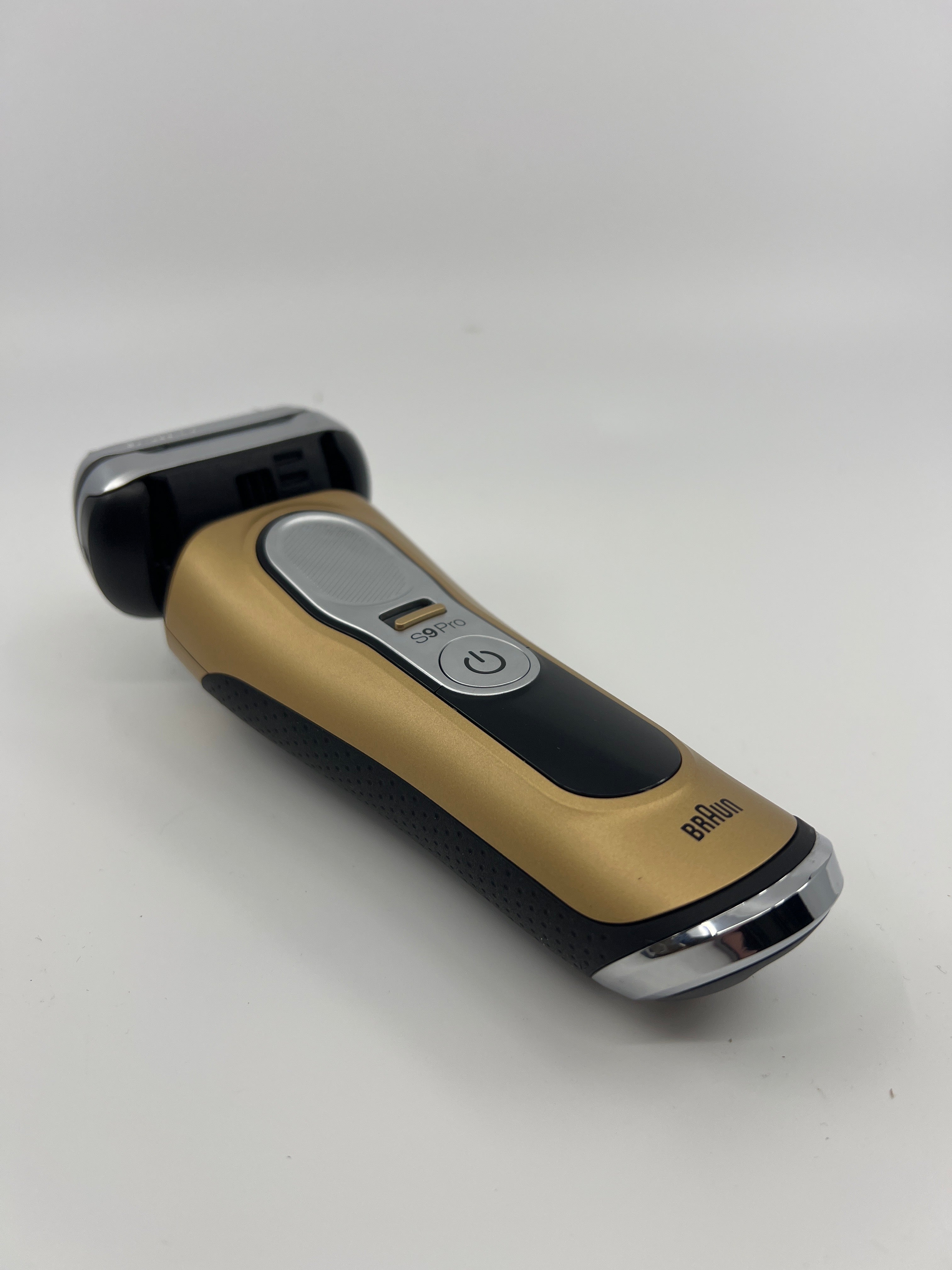 Braun Series 9 Pro 9419s Wet & Dry Shaver