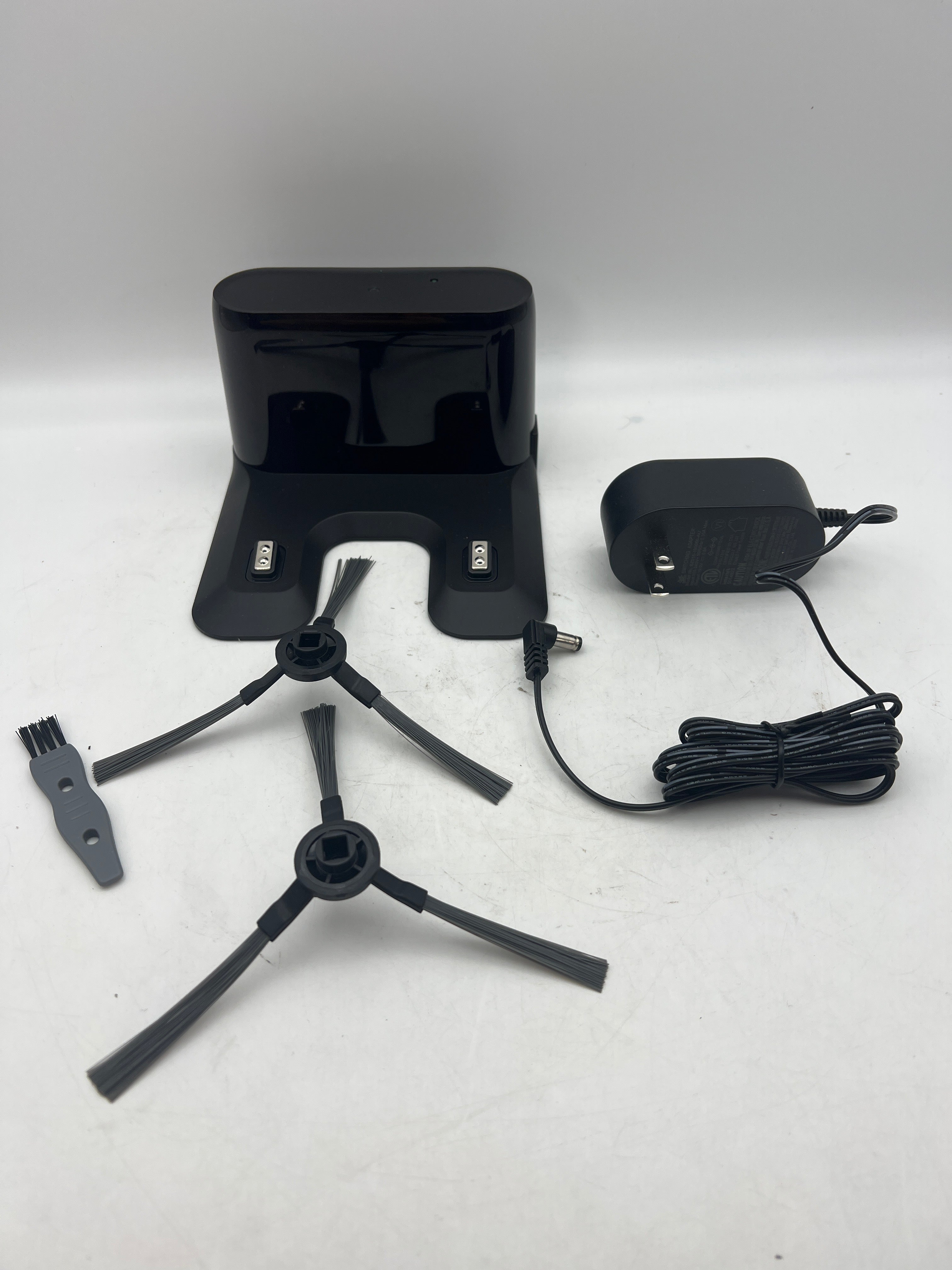 MAMNV Robot Vacuum and Mop 2-in-1