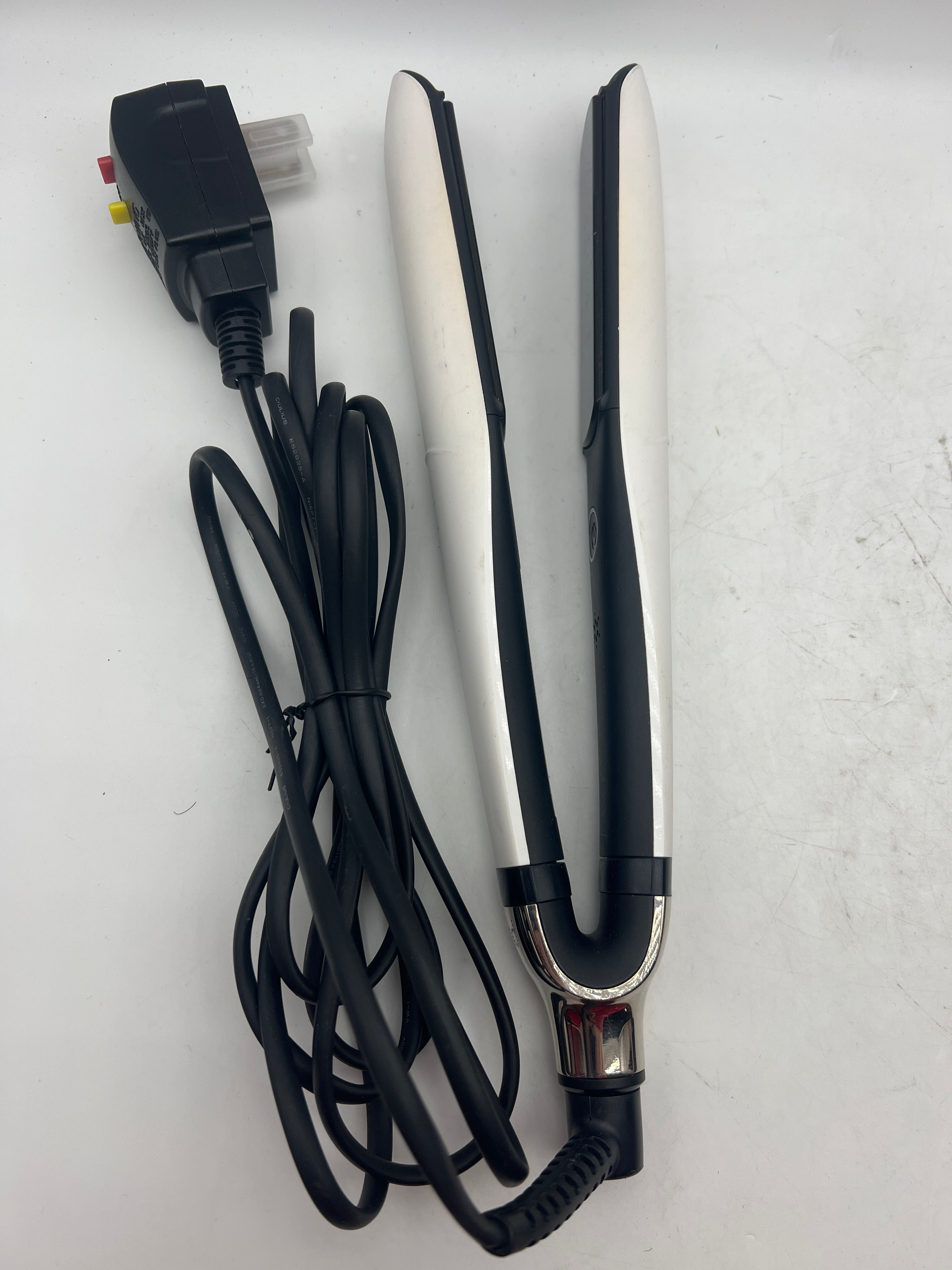 ghd Platinum+ Styler - 1” Smart Flat Iron Hair Straightener - White