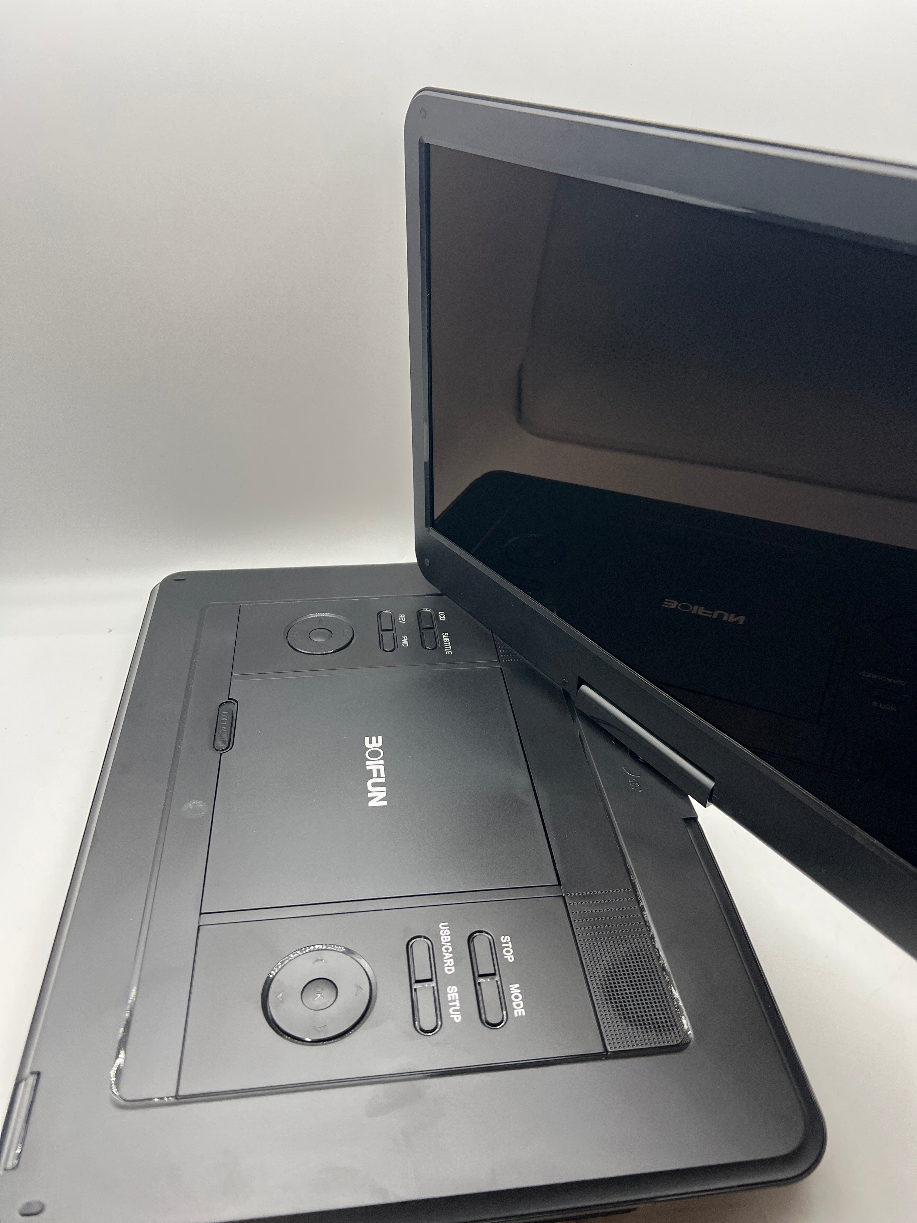 Portable DVD Player Supporting USB/SD Cards