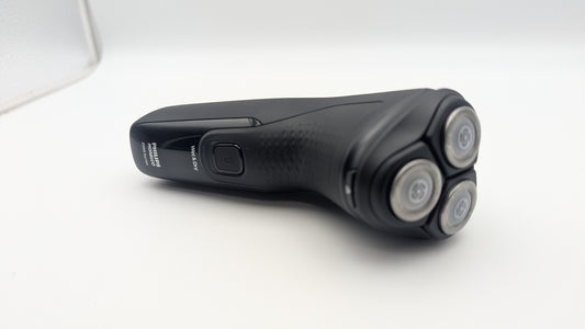 Philips Norelco Shaver 2400 Series, Wet and Dry Electric Shaver, Pop-up Trimmer, P-Cap, Deep Black, Model X3001/90