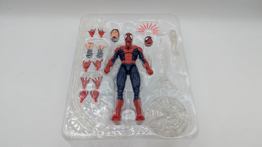 Marvel Legends Maximum Series Spider-Man, Deluxe Spider-Man Comics Collectible 6-Inch Action Figure; Amazing Articulation; Spectacular Accessories