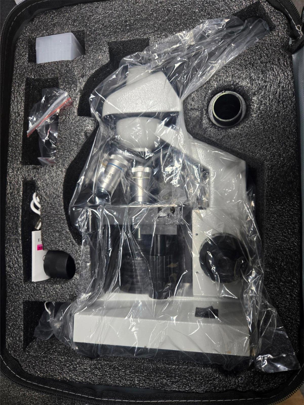 Microscope with Mechanical Stage