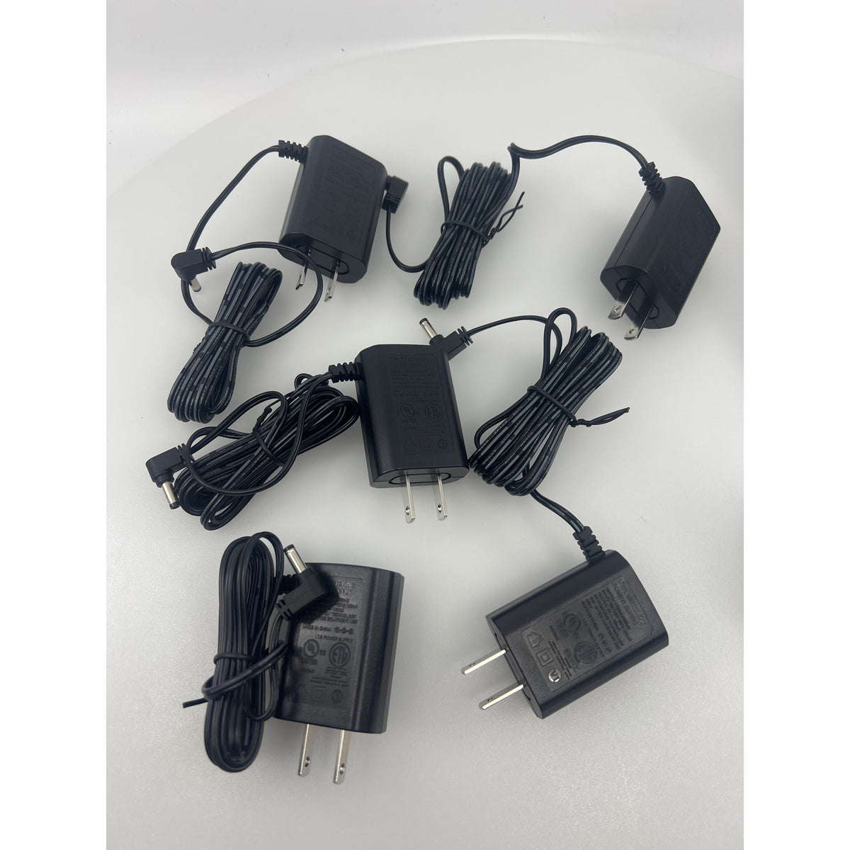 AT&T BL102-5 Cordless Phone 5-Handset DECT 6.0 Silver/Black Like New — photo 5