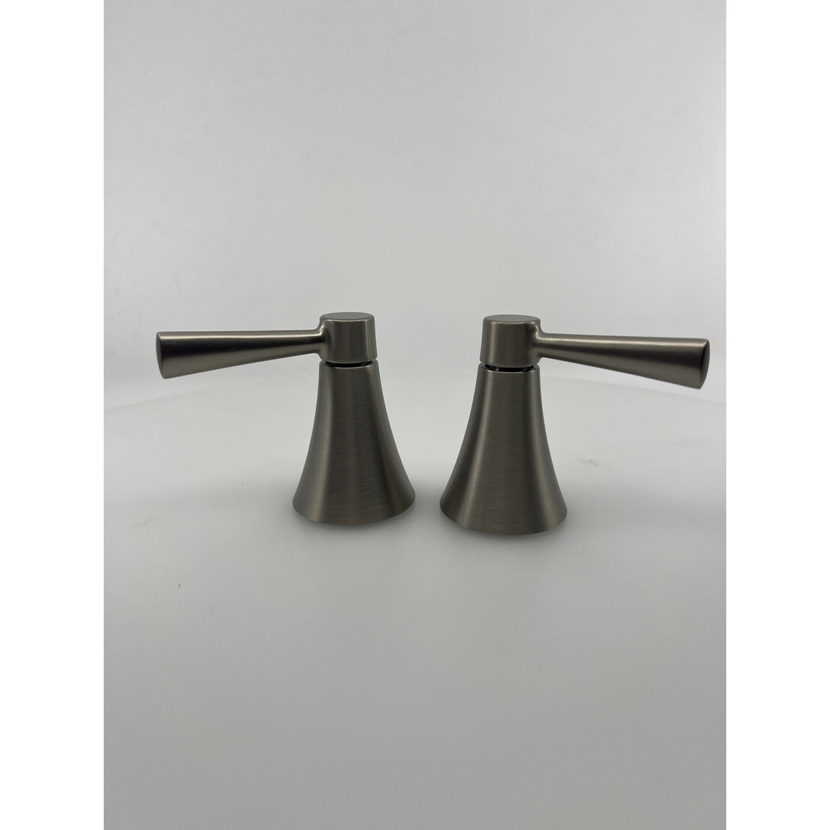 Moen Ronan 84023SRN Widespread 2-Handle Bathroom Faucet Brushed Nickel Open Box — photo 4