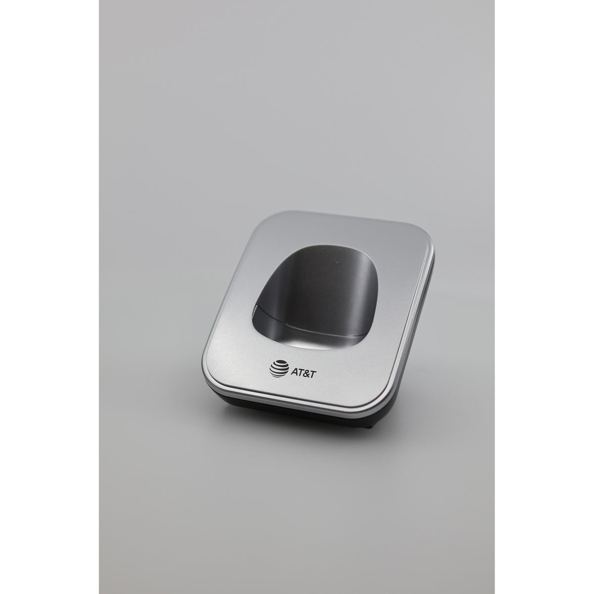 AT&T BL102-5 Cordless Phone 5-Handset DECT 6.0 Silver/Black Like New — photo 11