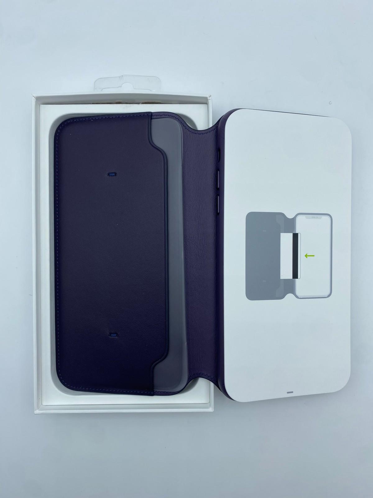 Apple Leather Folio for iPhone 11 Pro Max - Aubergine