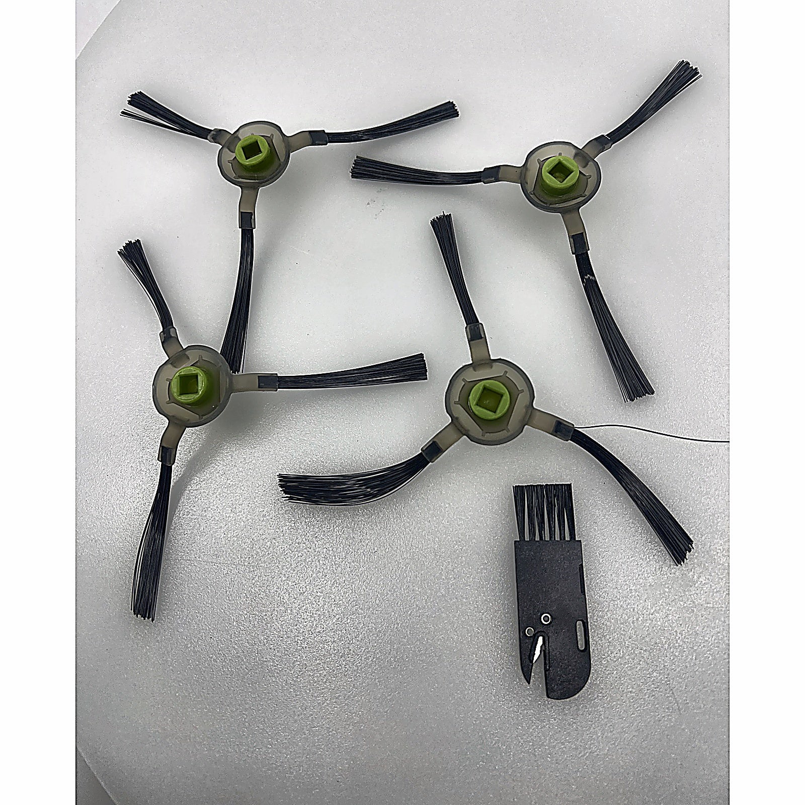 Lefant M210 Pro Robot Vacuum side brushes and cleaning tool