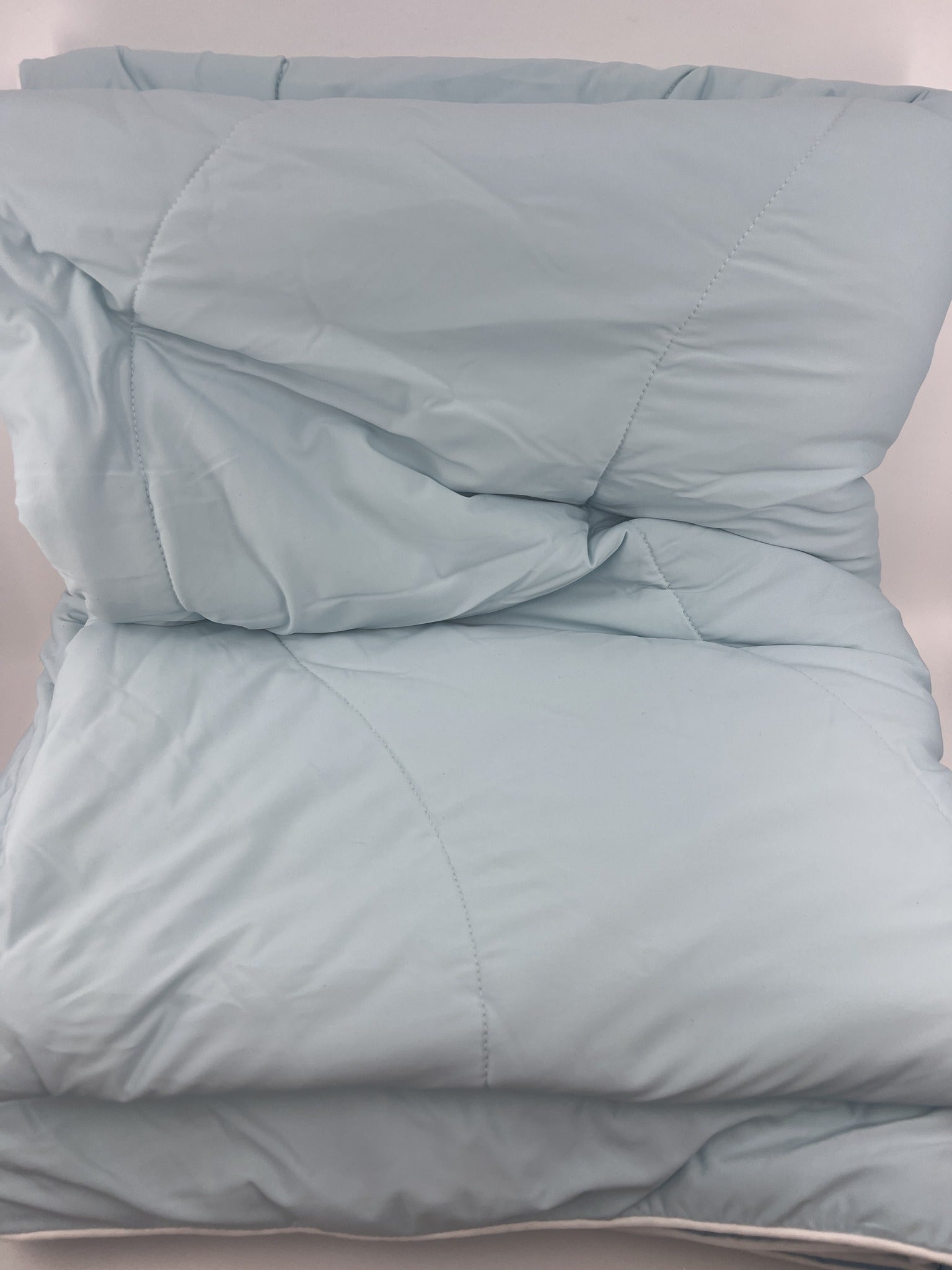 REST Evercool Cooling Comforter care label and materials tag