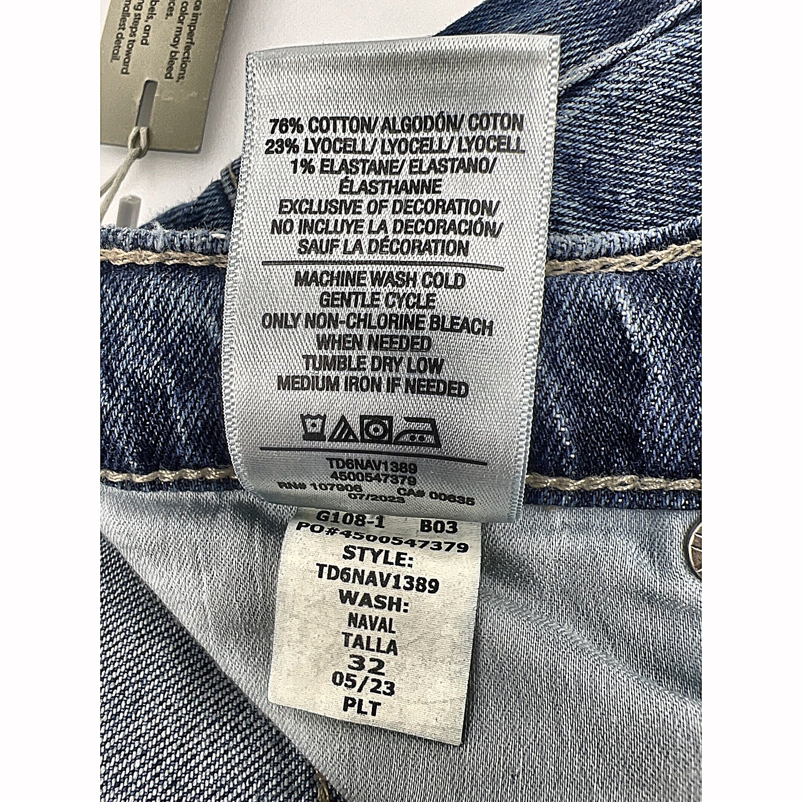 Hudson James Wide Leg Jean folded leg opening view