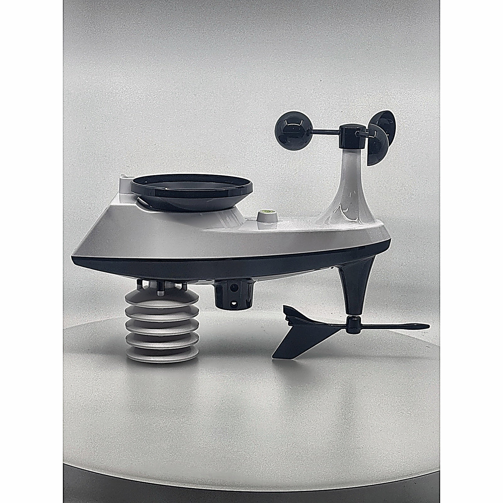 WiFi weather station indoor display console Brataste
