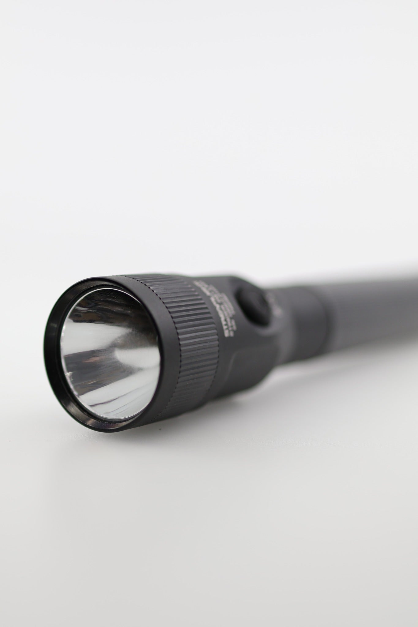 Streamlight Stinger DS LED Flashlight head close-up