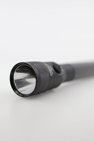 Streamlight Stinger DS LED Flashlight head close-up