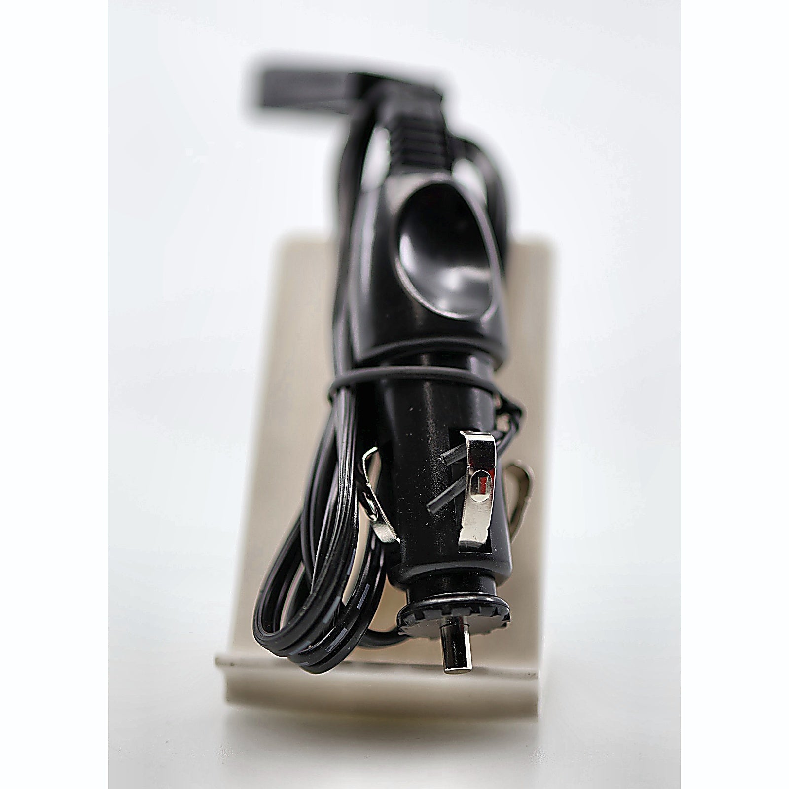 Streamlight DC steady charger with vehicle cord