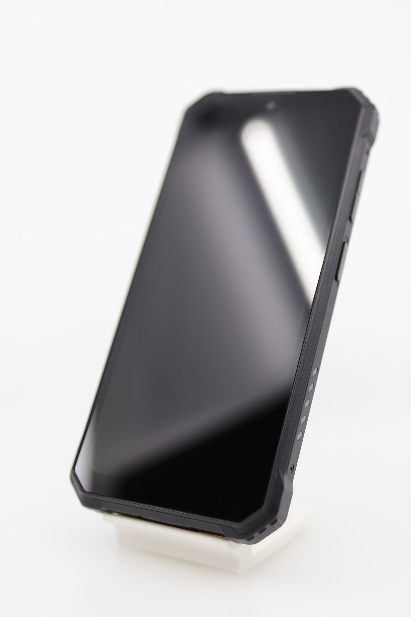 OUKITEL WP28S Rugged Smartphone powered on setup screen