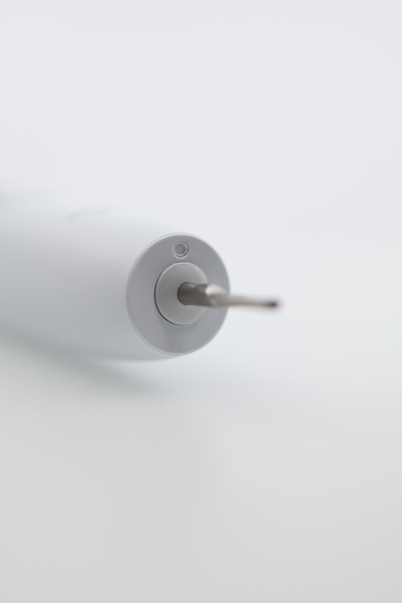 Philips Sonicare 6100 handle top brush mount
