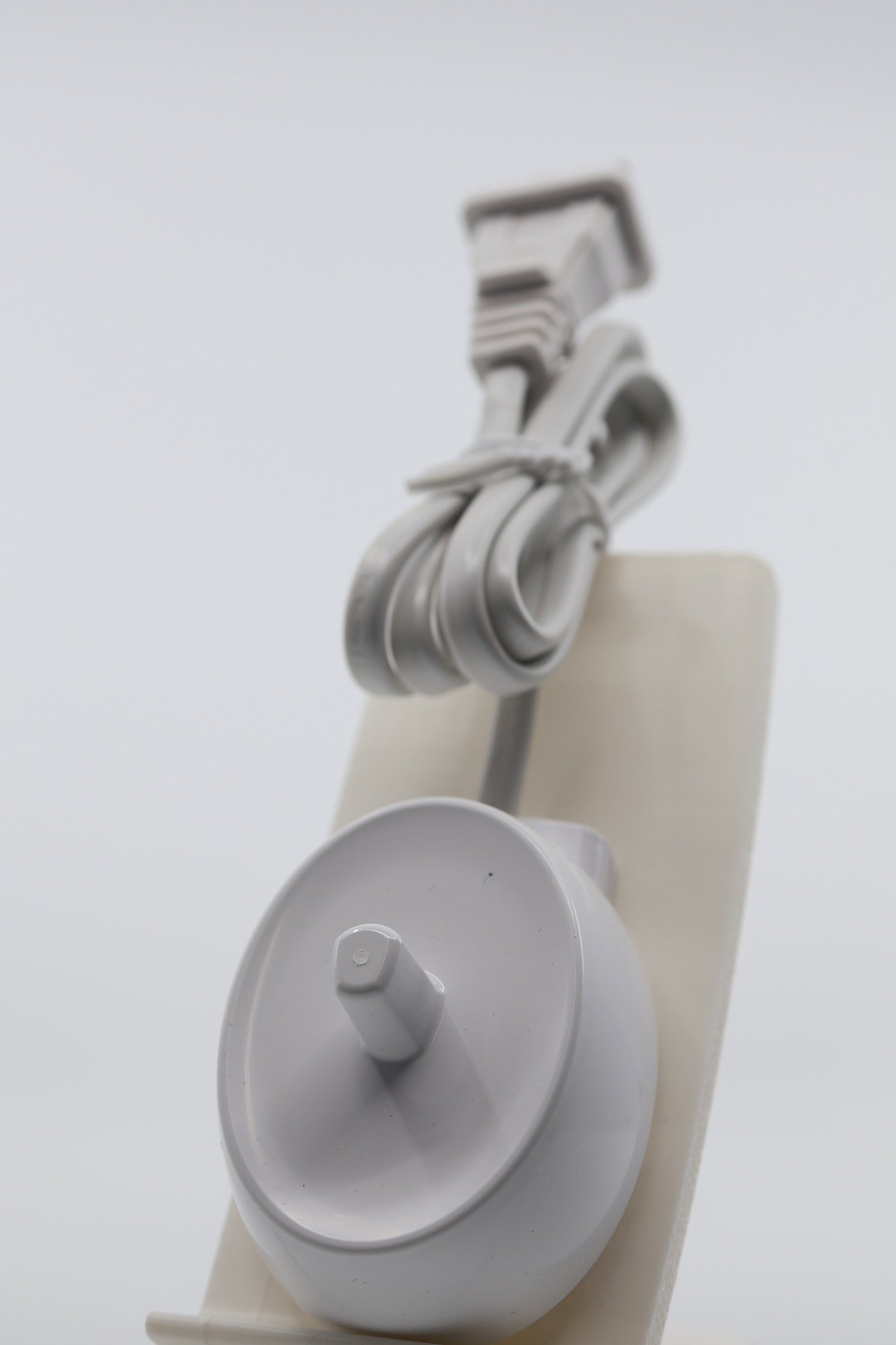 Oral-B Pro 500 charging cradle and power cord