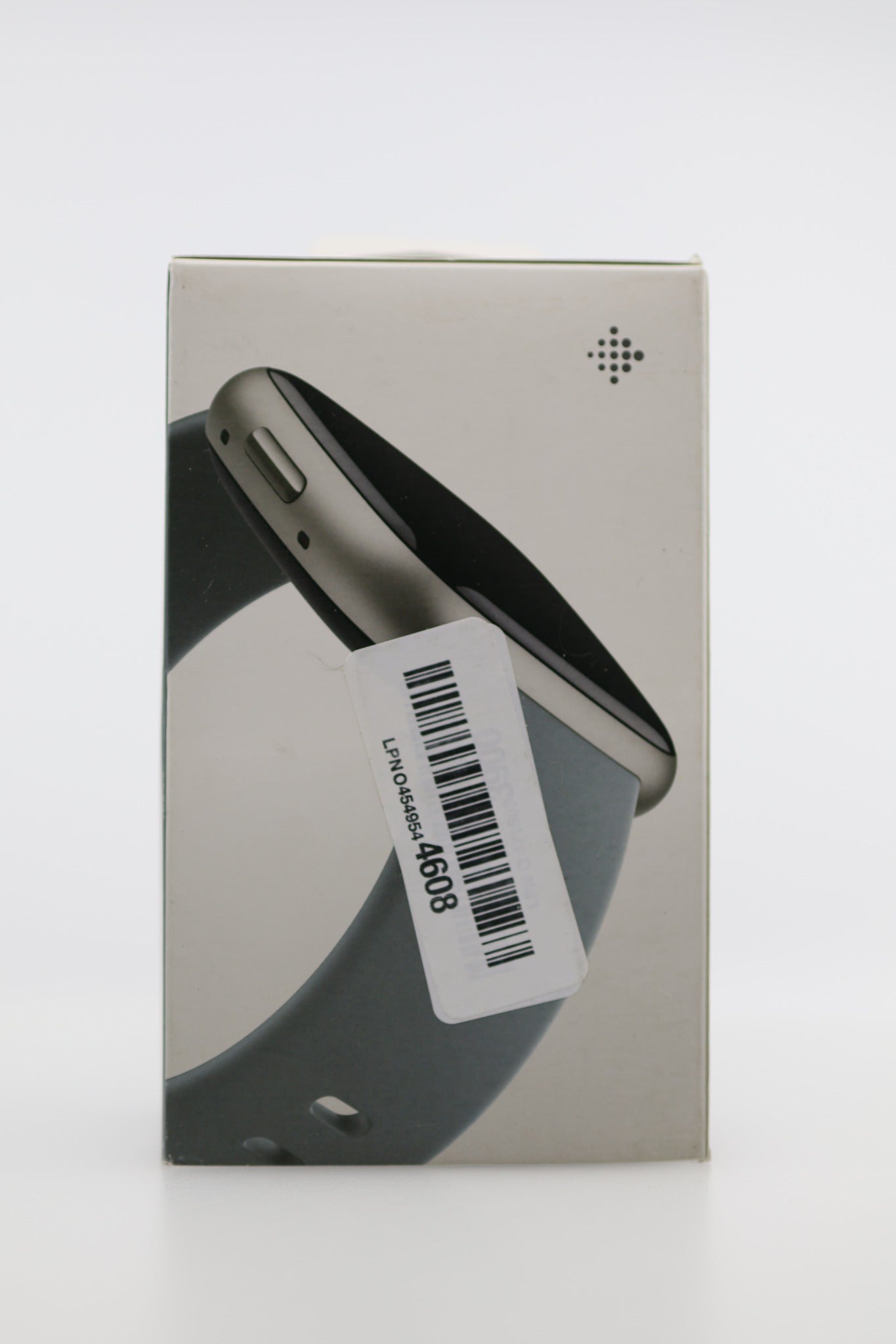 Fitbit Versa 4 box back panel with barcode