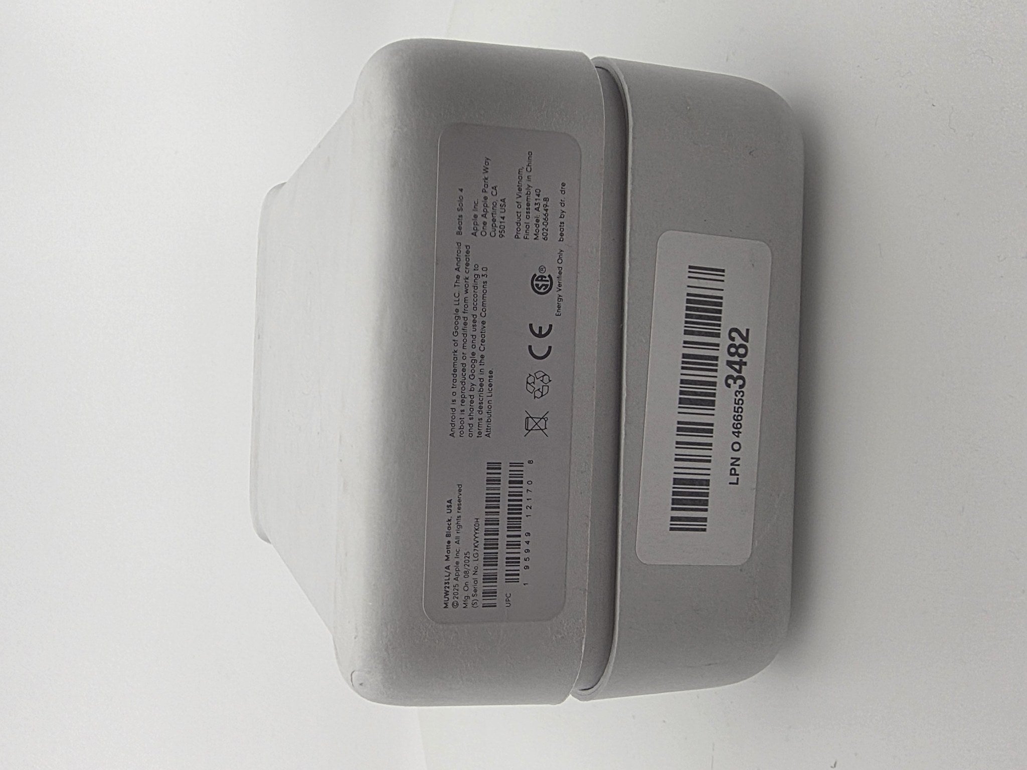 Beats Solo 4 box bottom label MUW23LL/A
