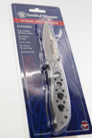 Smith & Wesson Extreme Ops CK105H knife in original retail packaging